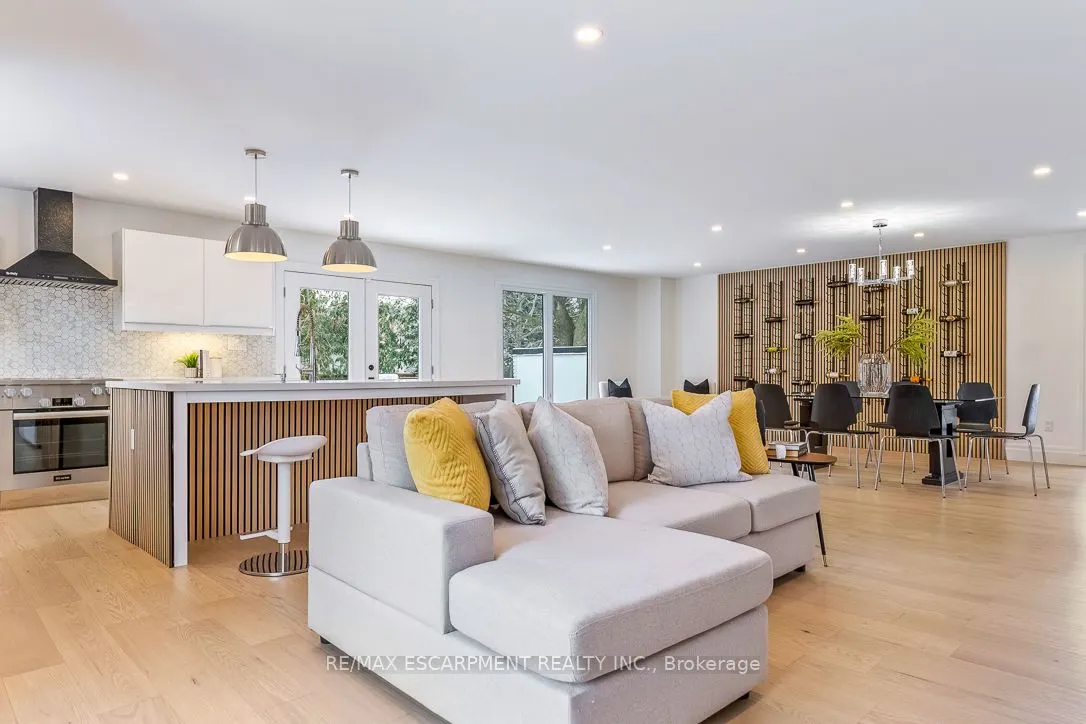 625 Sir Richards Road