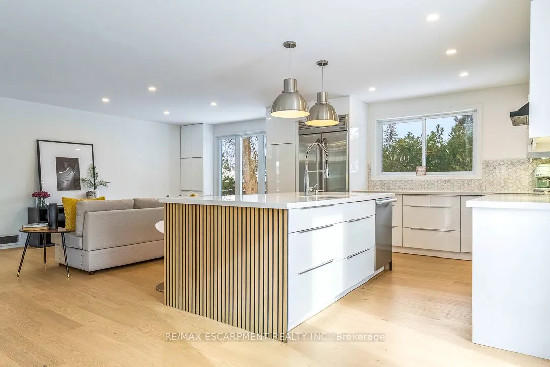 625 Sir Richards Road