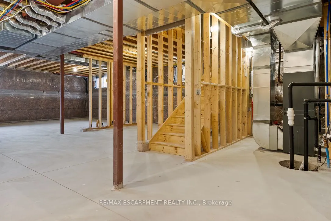 2354 Eighth Line