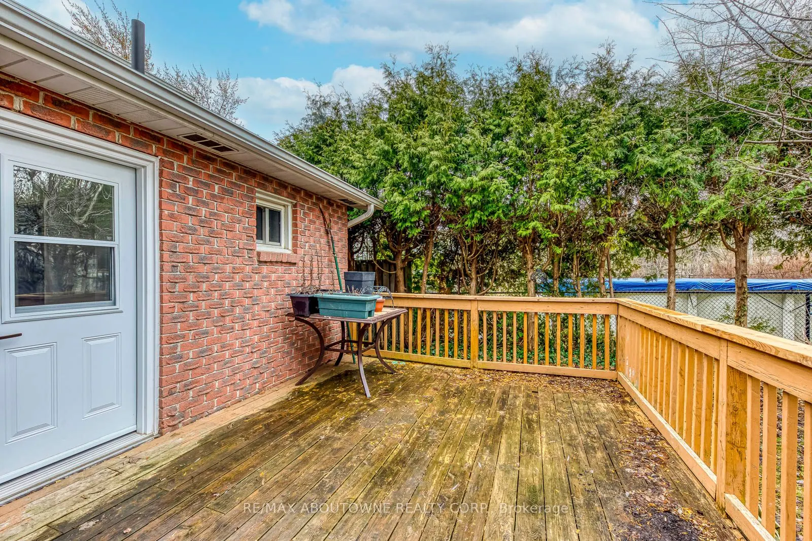 2565 Windjammer Road