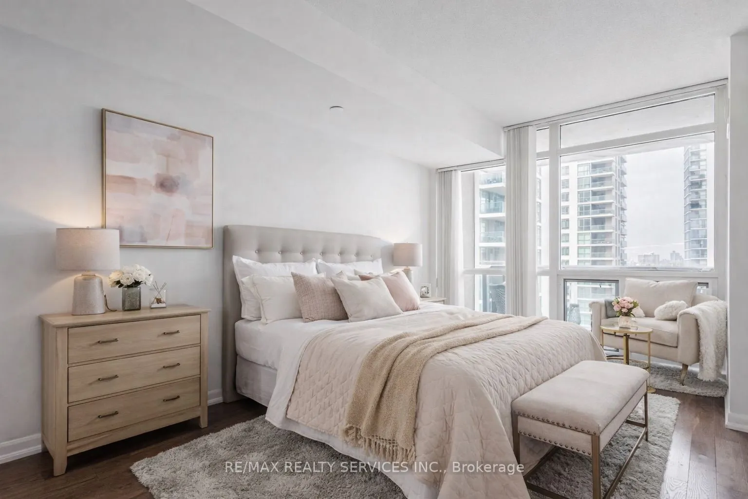 205 Sherway Gardens Road #811