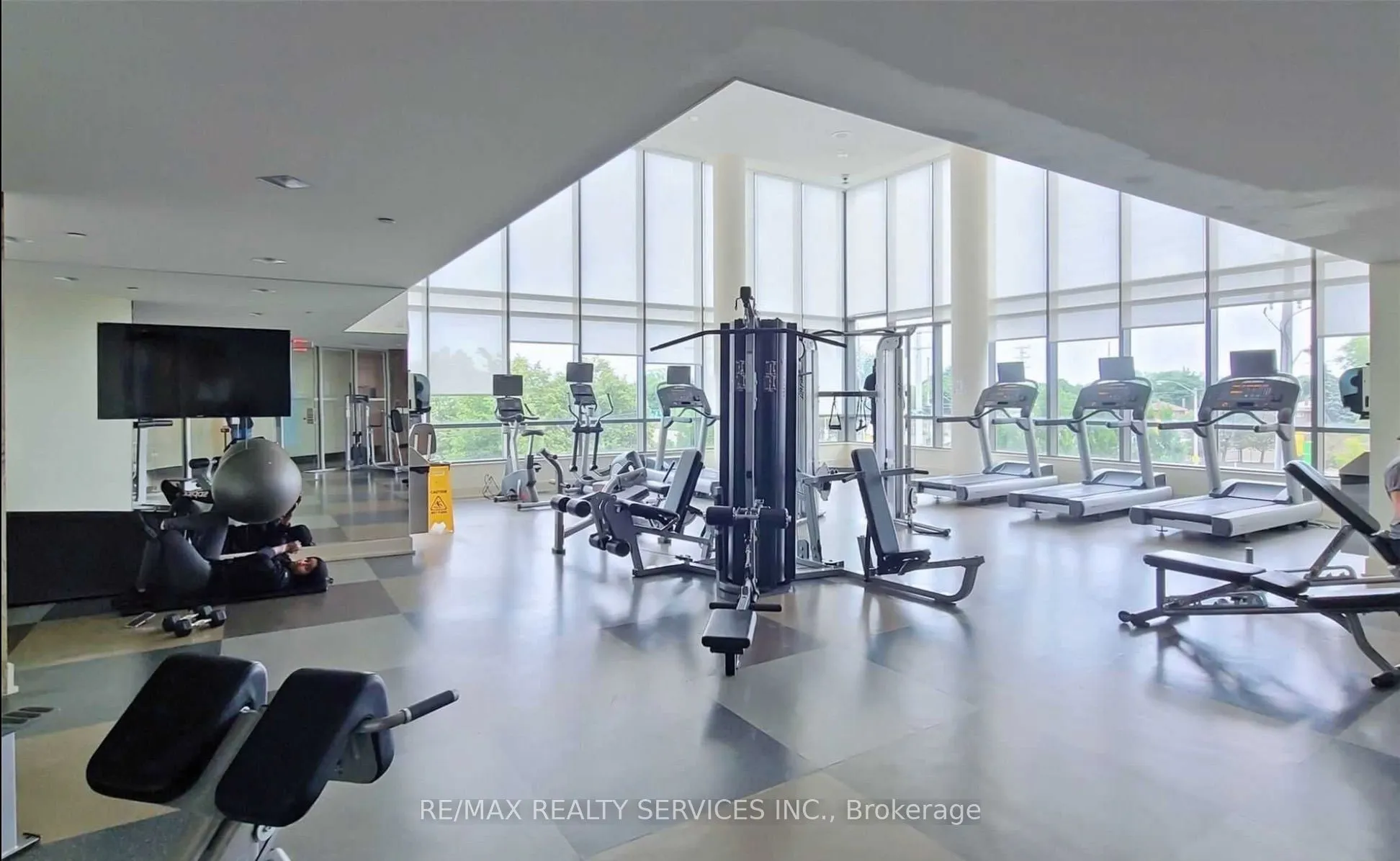 205 Sherway Gardens Road #811