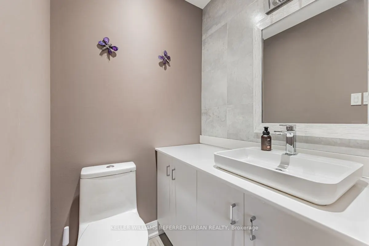 3025 Queen Frederica Drive #1007