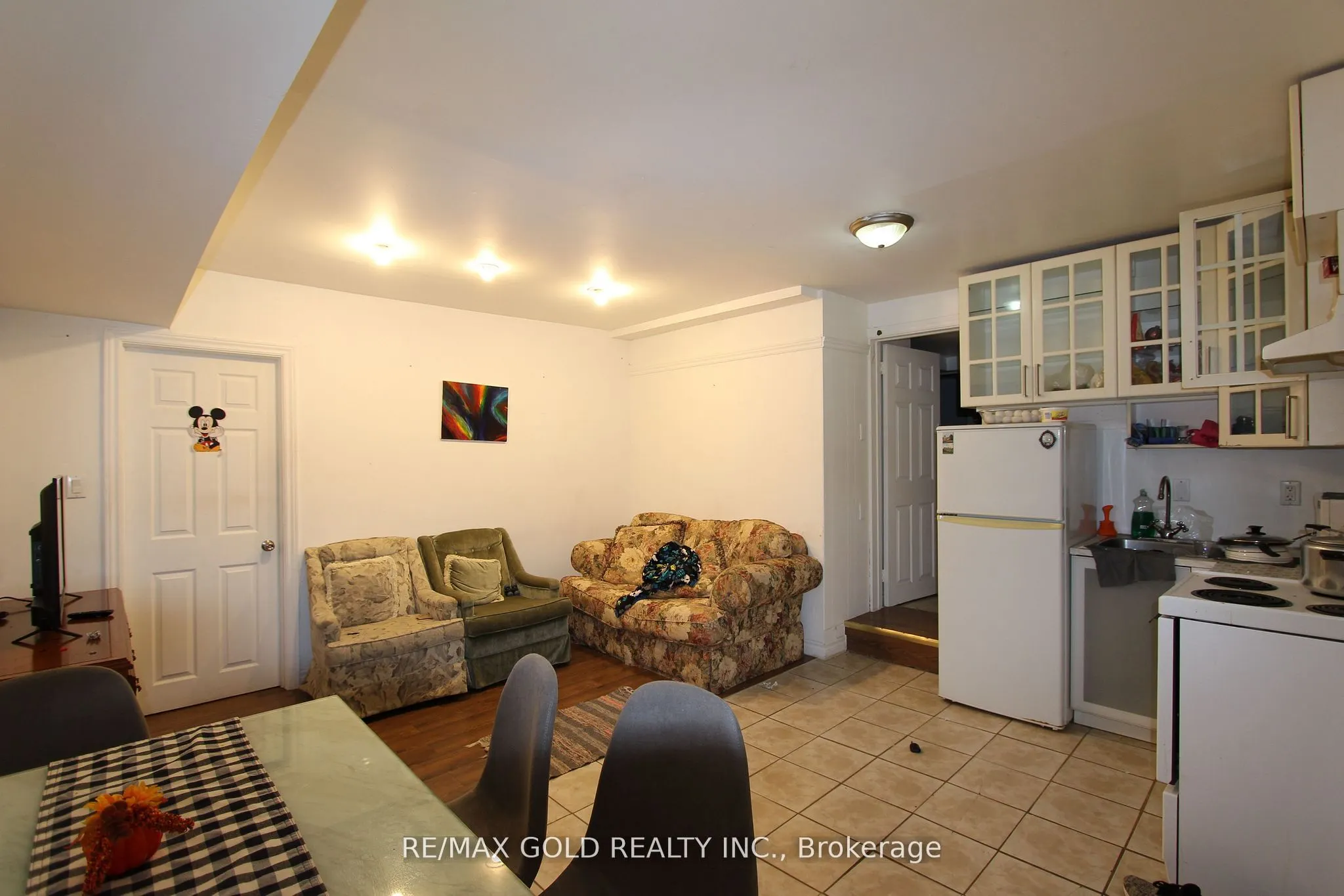 961 Lakeshore Road W