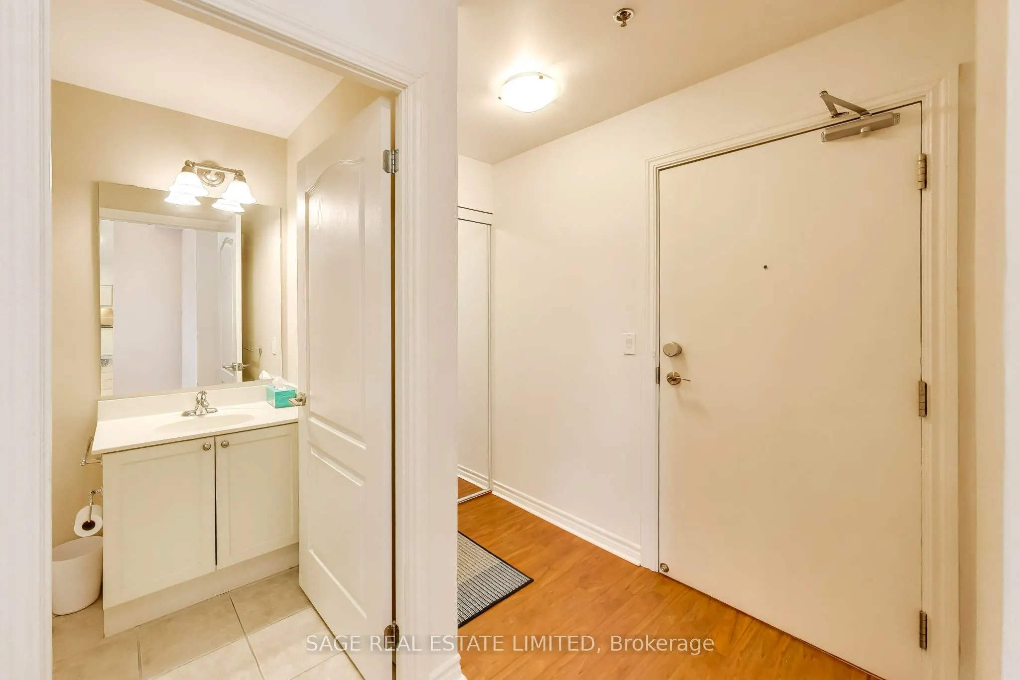 810 Scollard Court #902