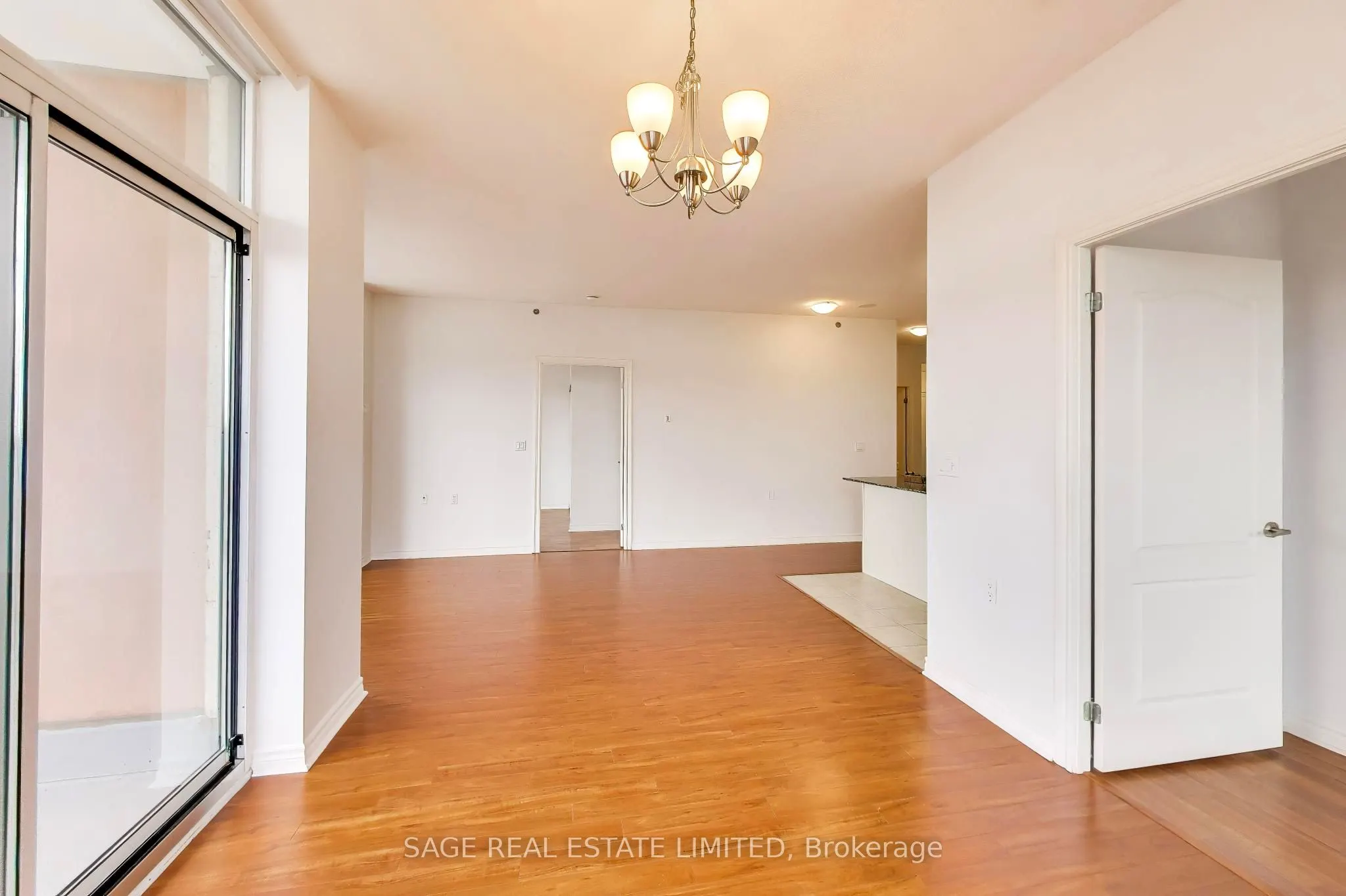 810 Scollard Court #902