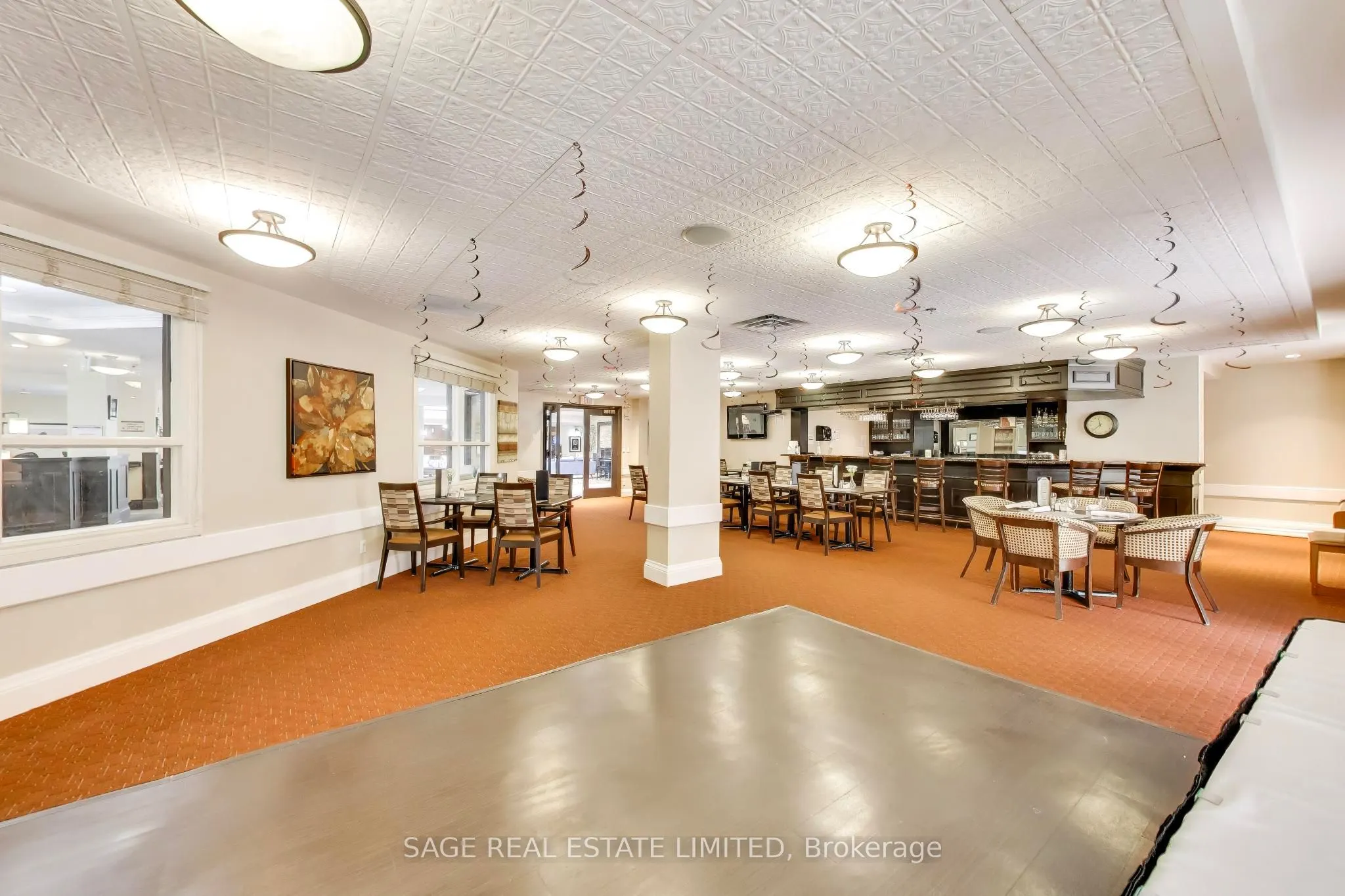 810 Scollard Court #902