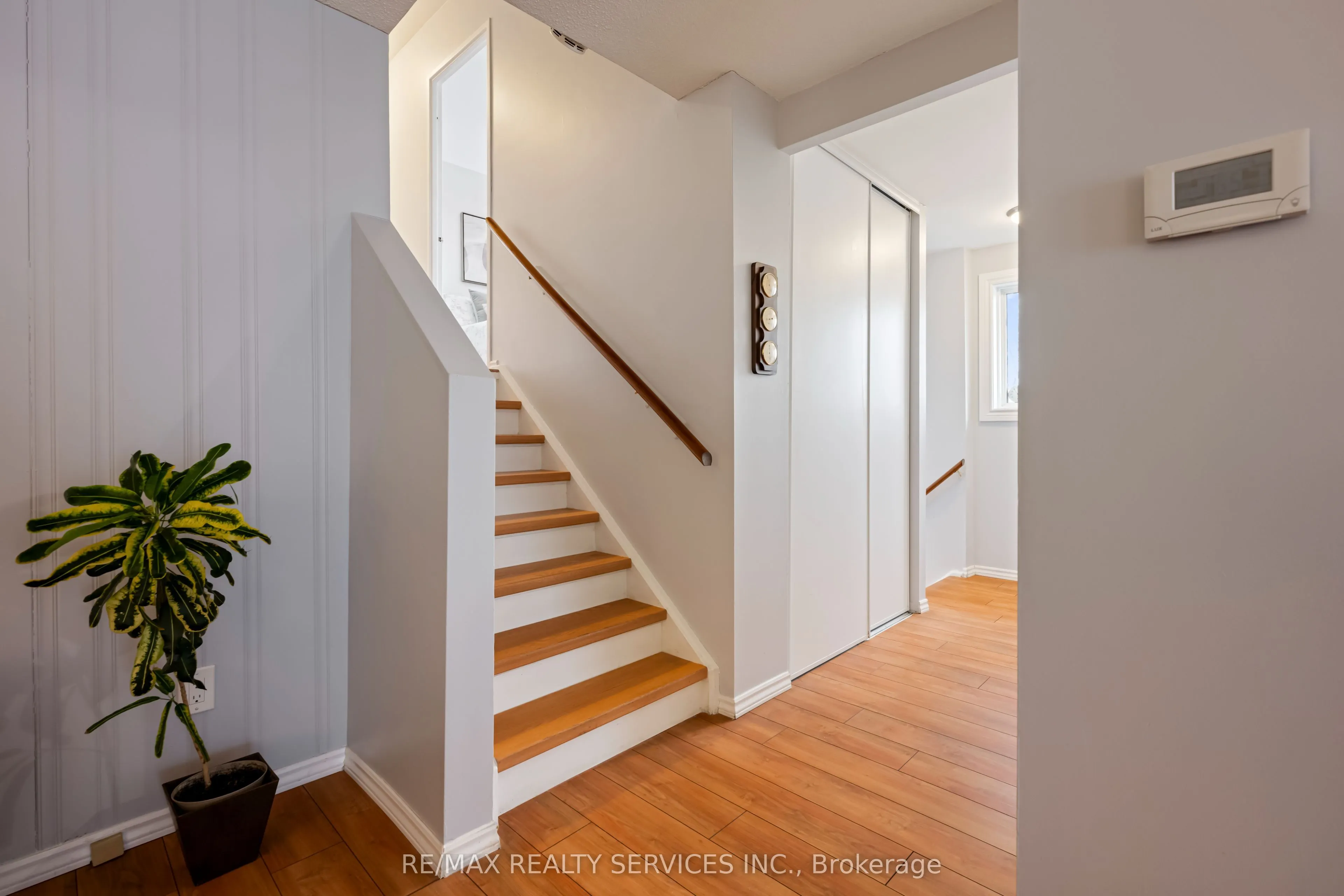 6 Glenridge Road