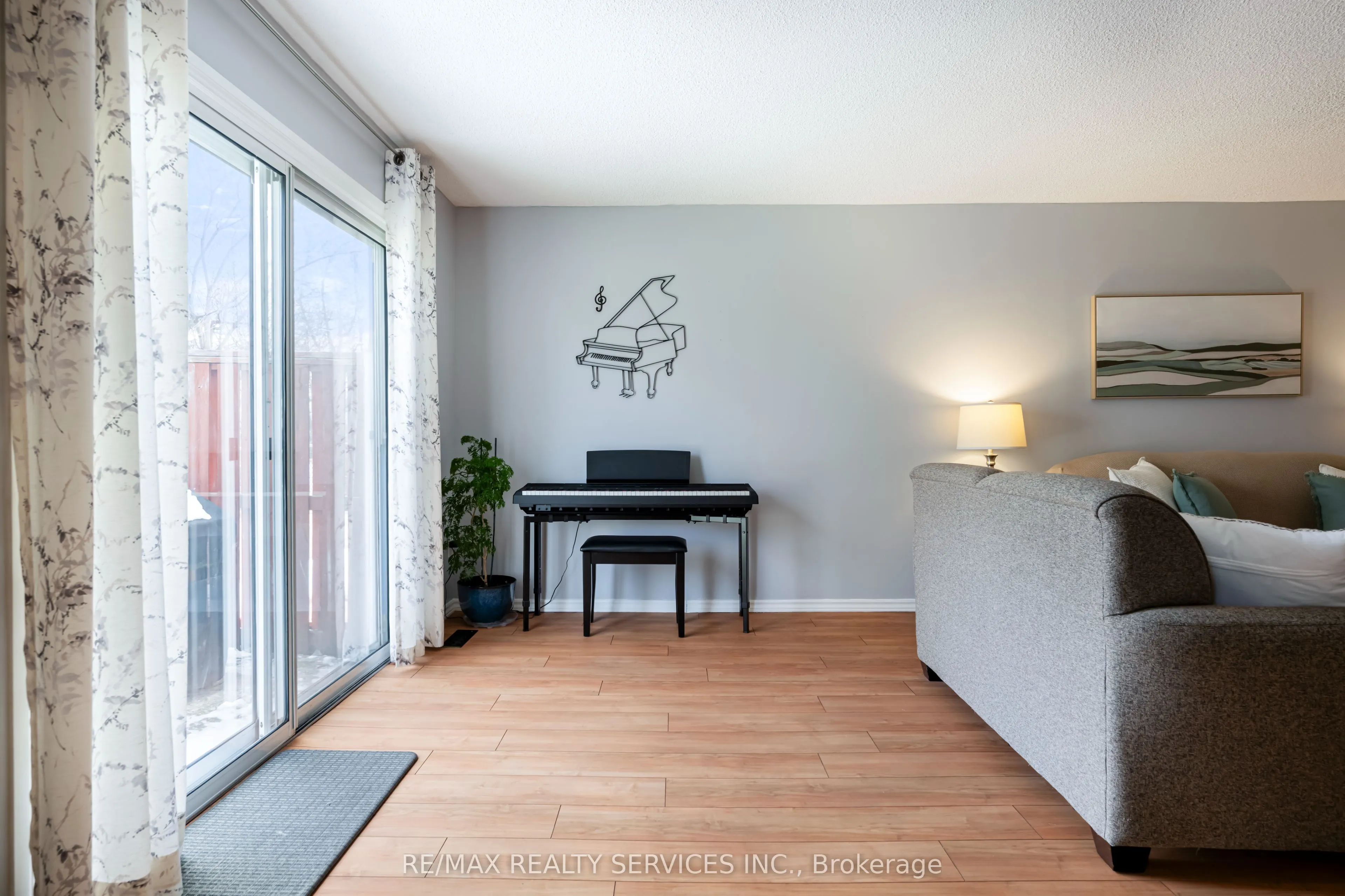 6 Glenridge Road