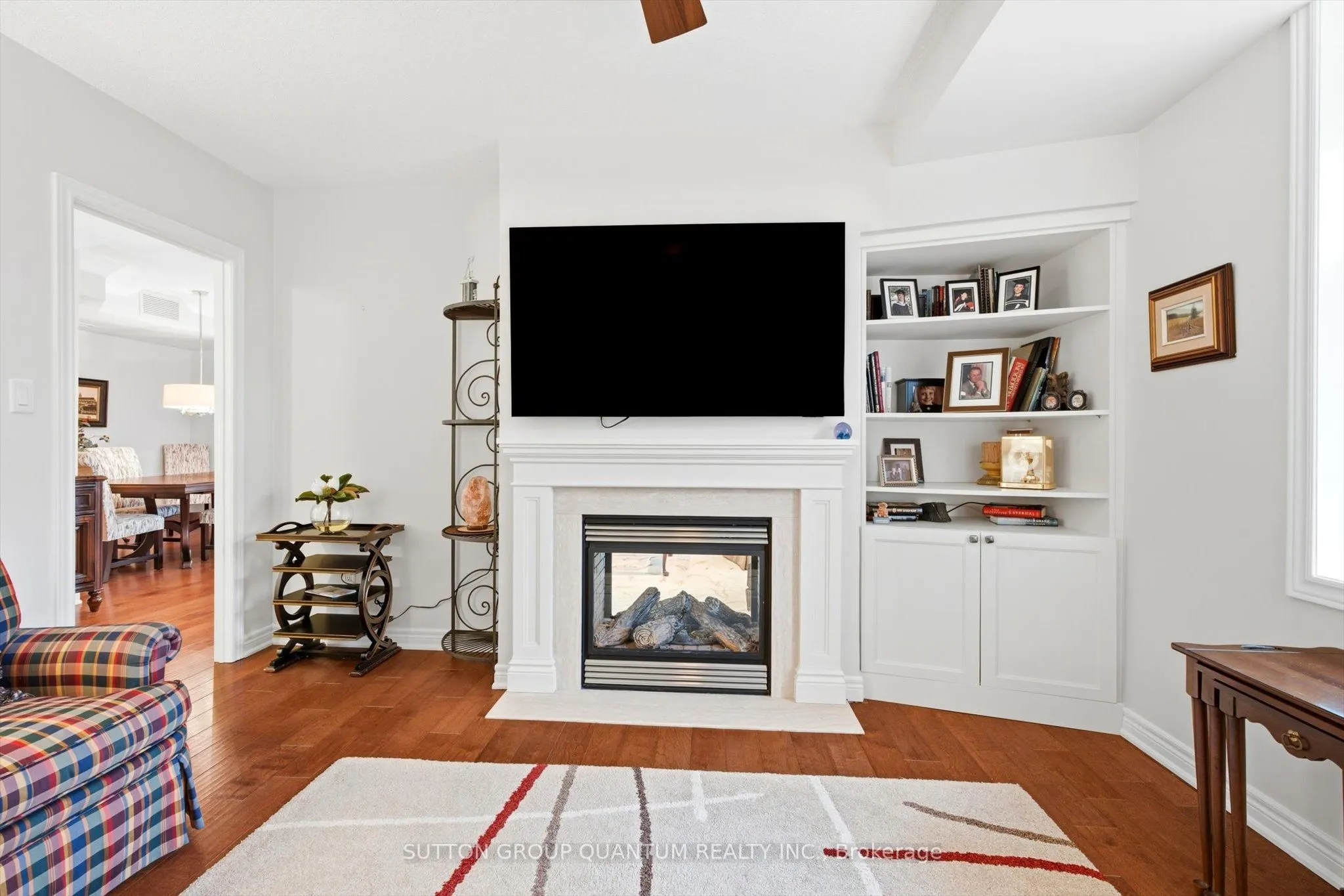 390 Upper Middle Road E #305
