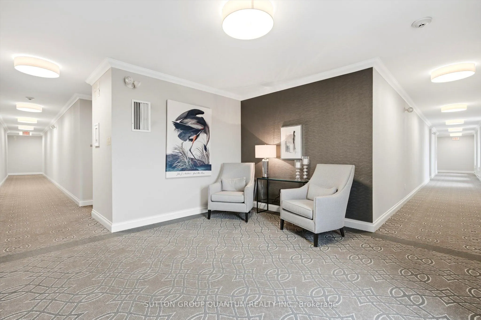 390 Upper Middle Road E #305