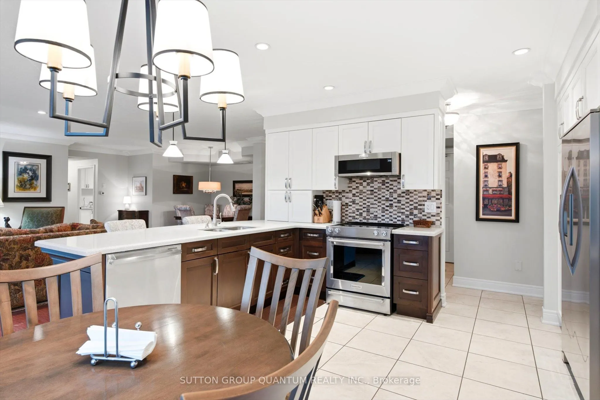 390 Upper Middle Road E #305