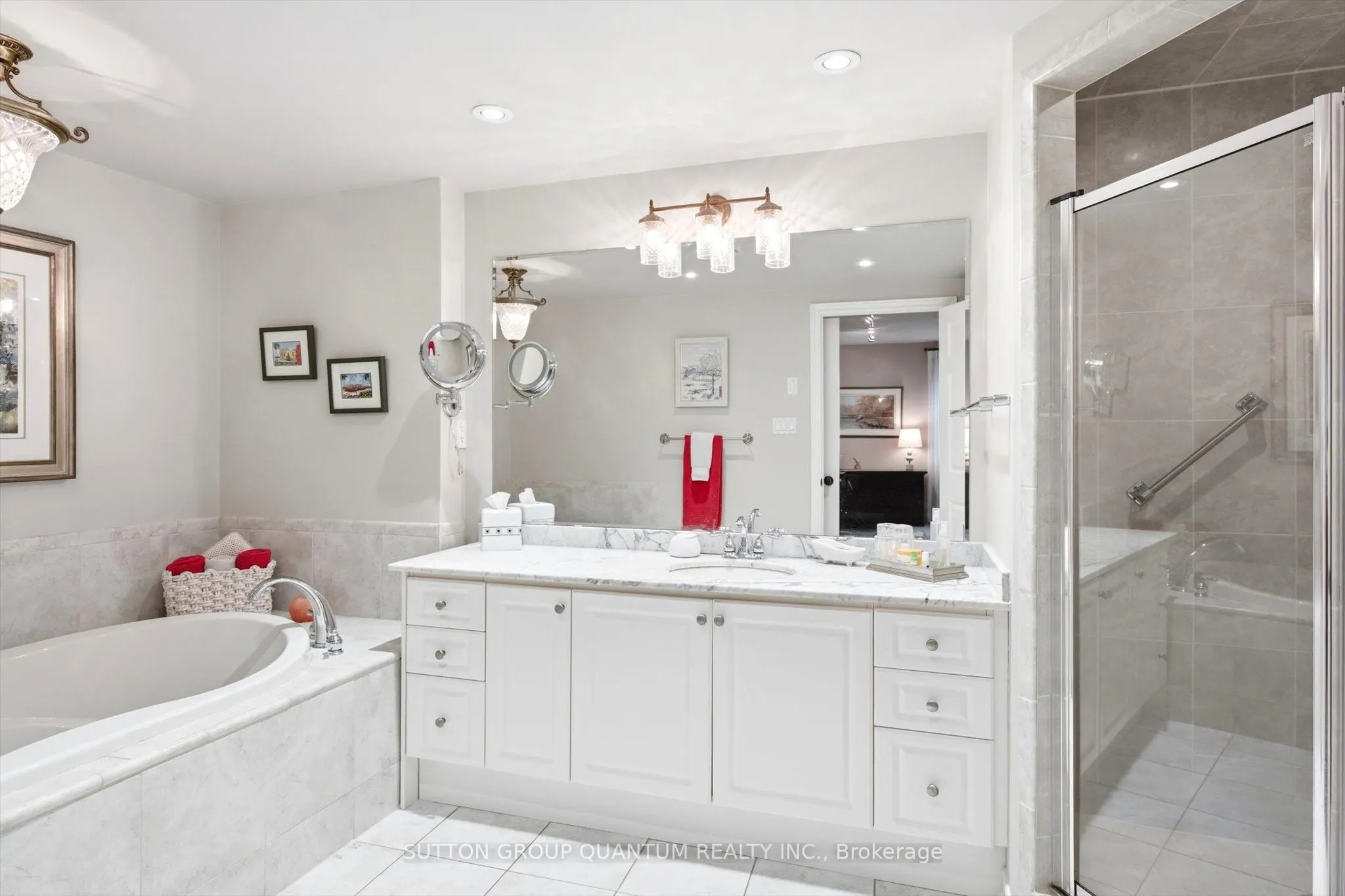 390 Upper Middle Road E #305
