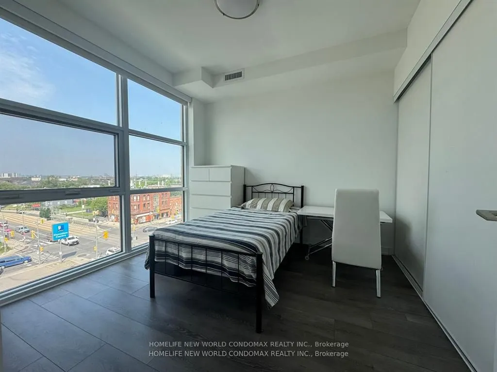 1787 ST. CLAIR Avenue W #609