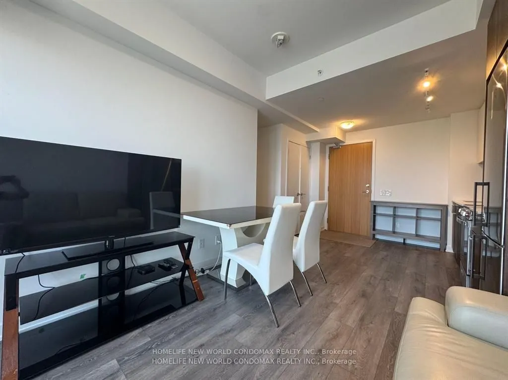 1787 ST. CLAIR Avenue W #609