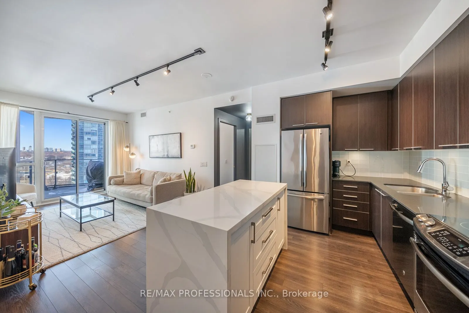 10 Park Lawn Road #1705