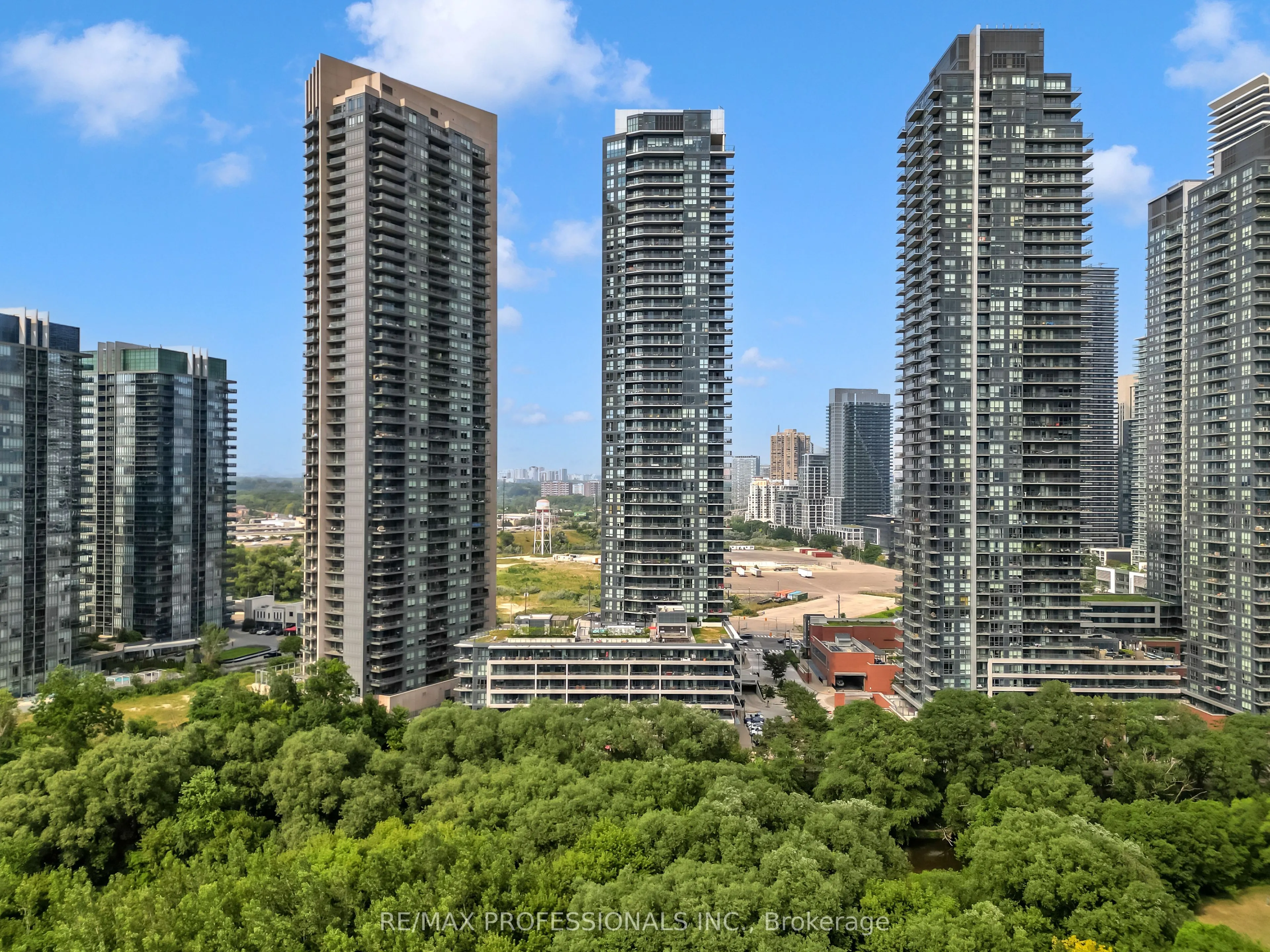 10 Park Lawn Road #1705