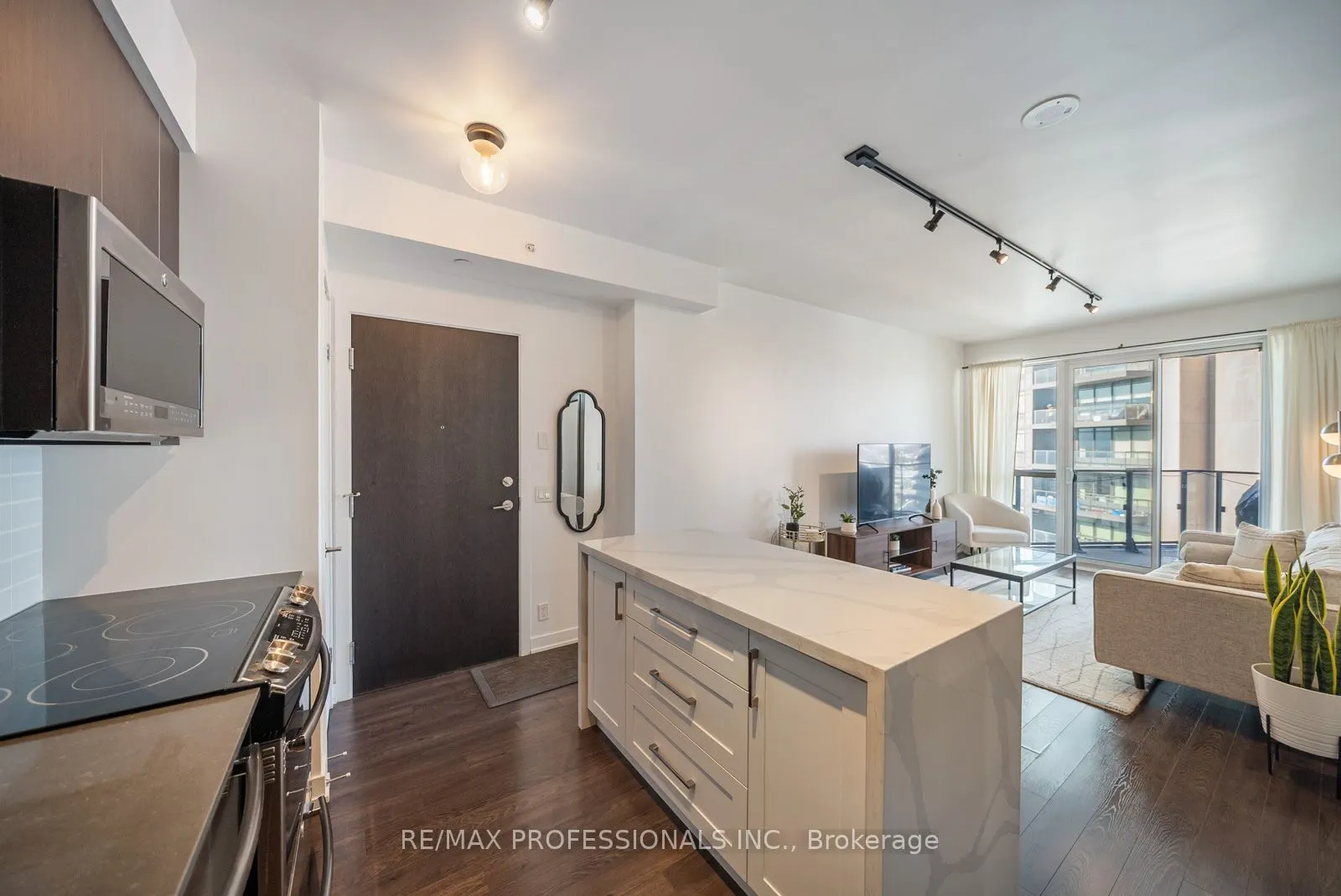 10 Park Lawn Road #1705