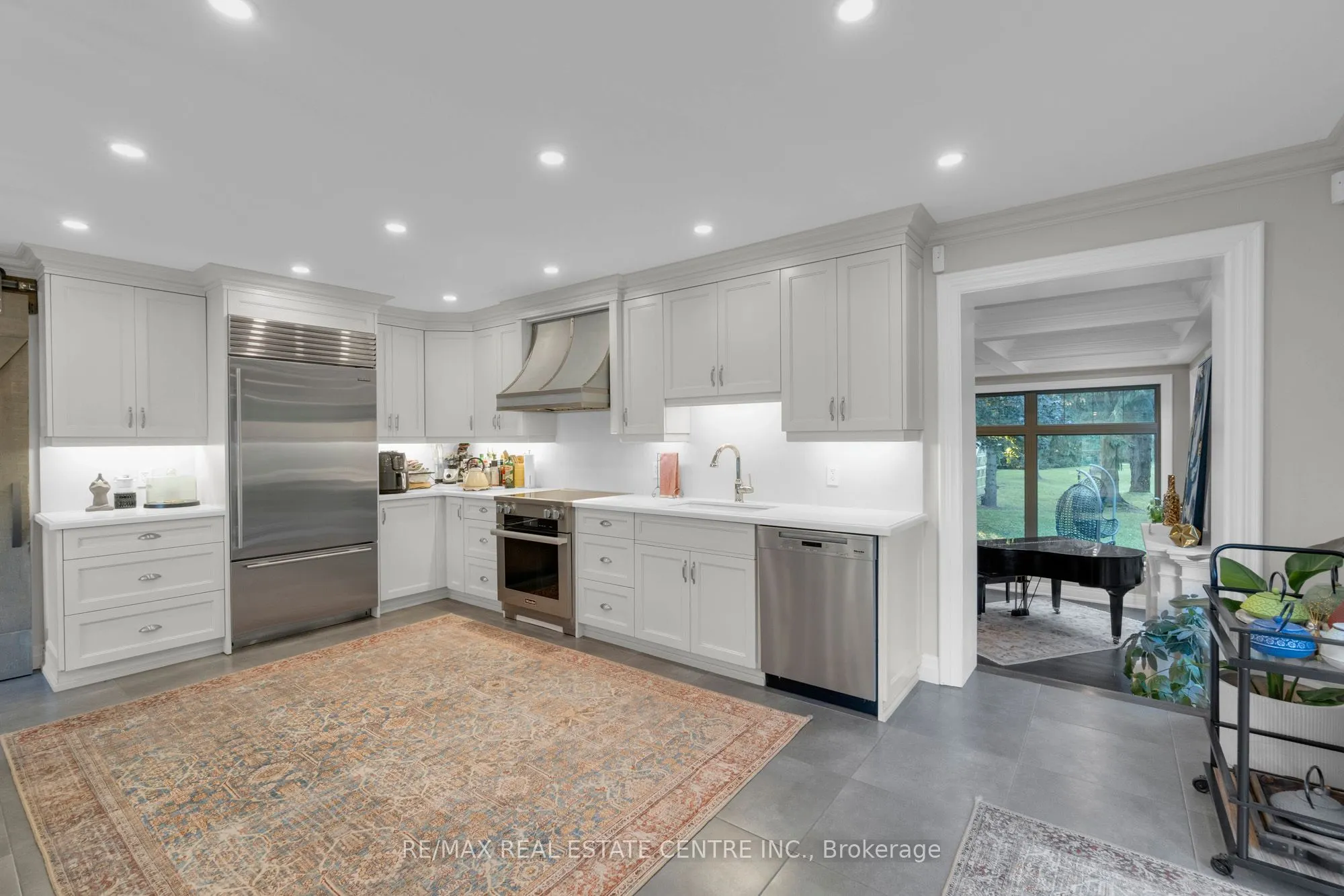 1175 Derry Road