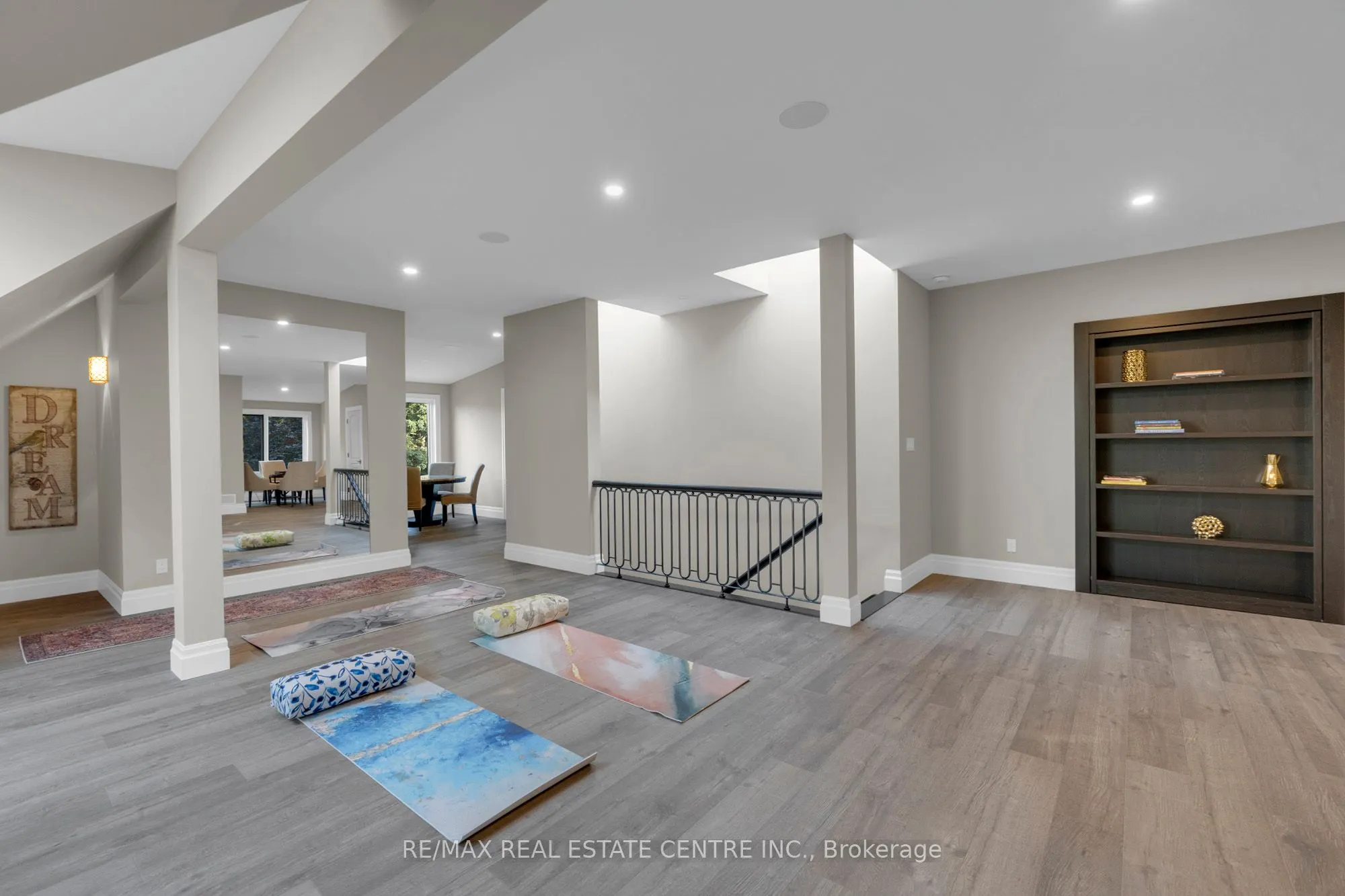 1175 Derry Road