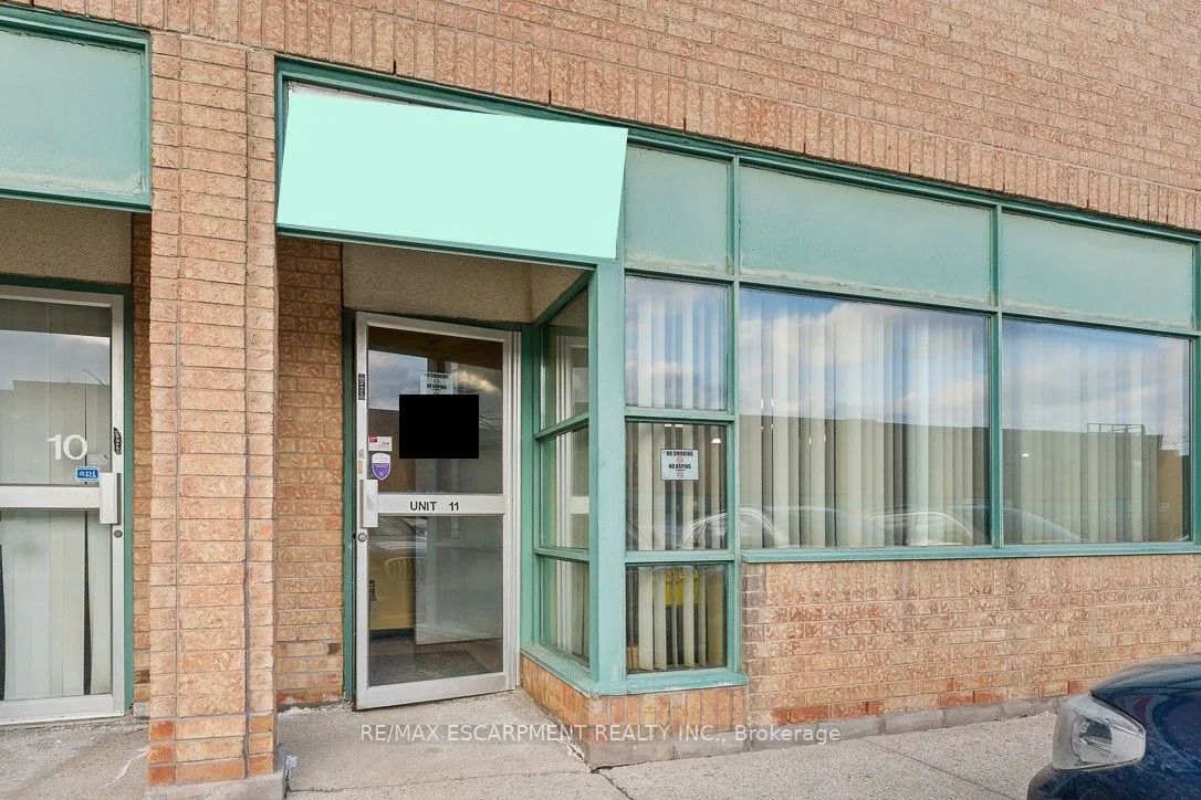 2430 Lucknow Drive #11