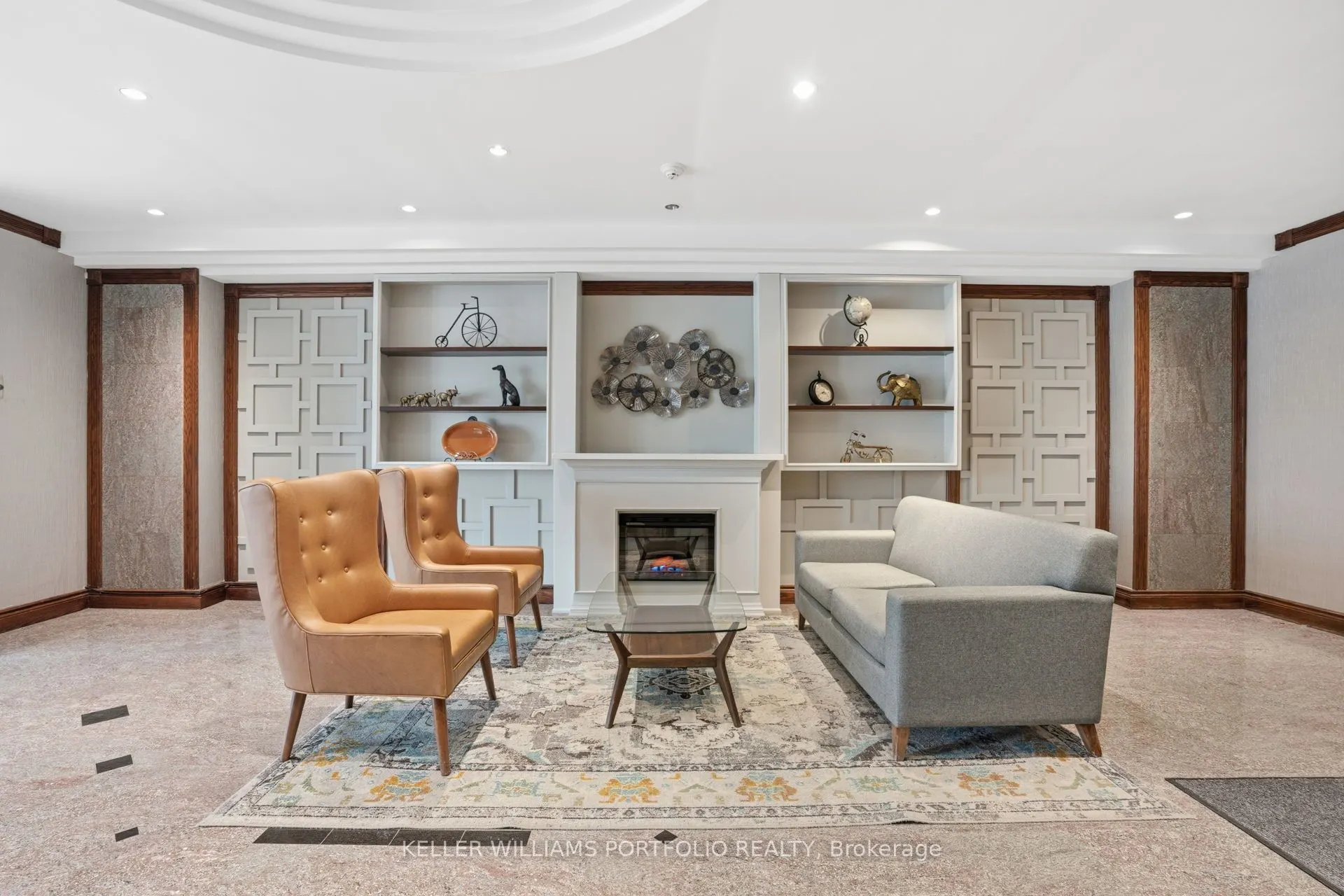 190 Manitoba Street #802