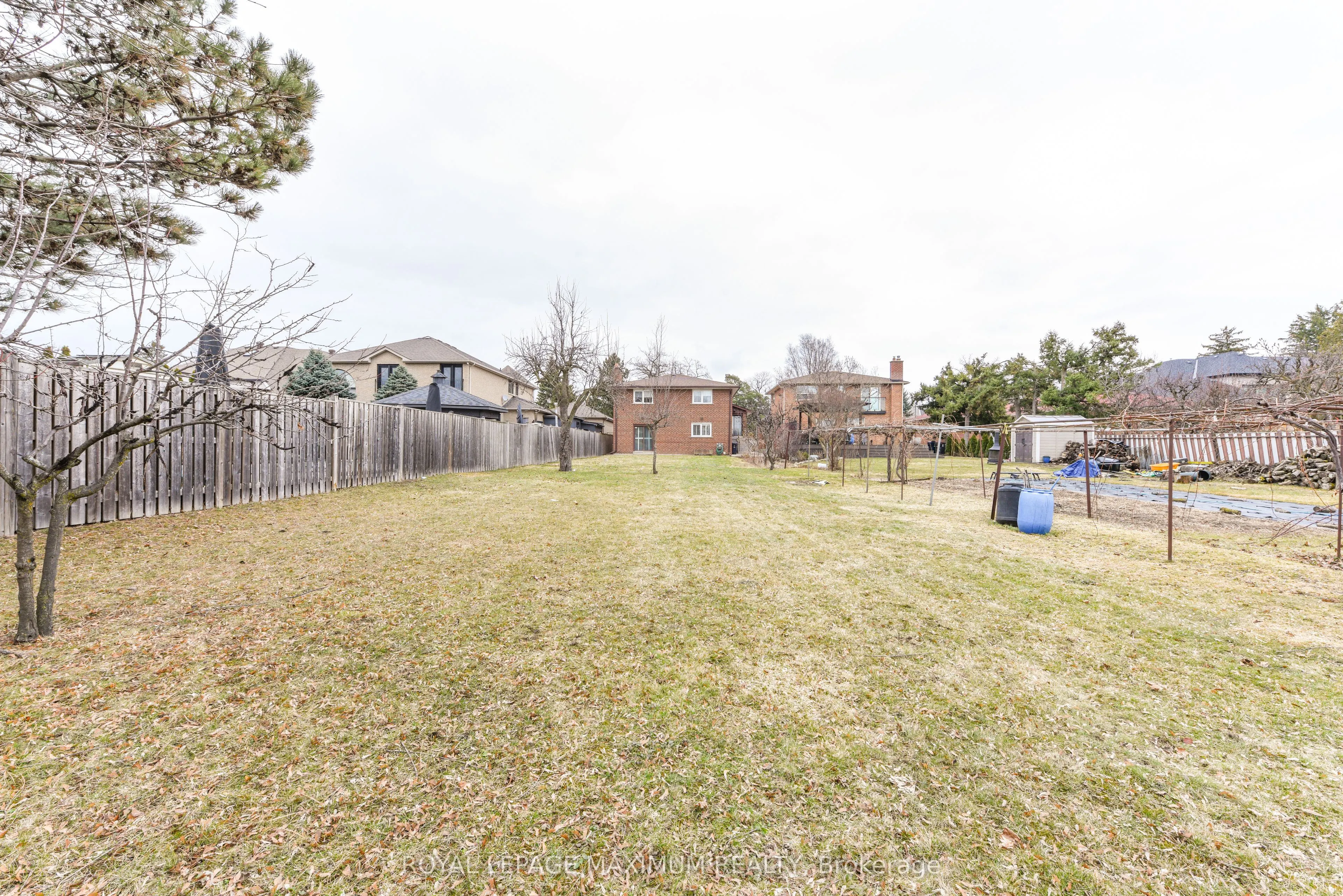 78 Roxaline Street