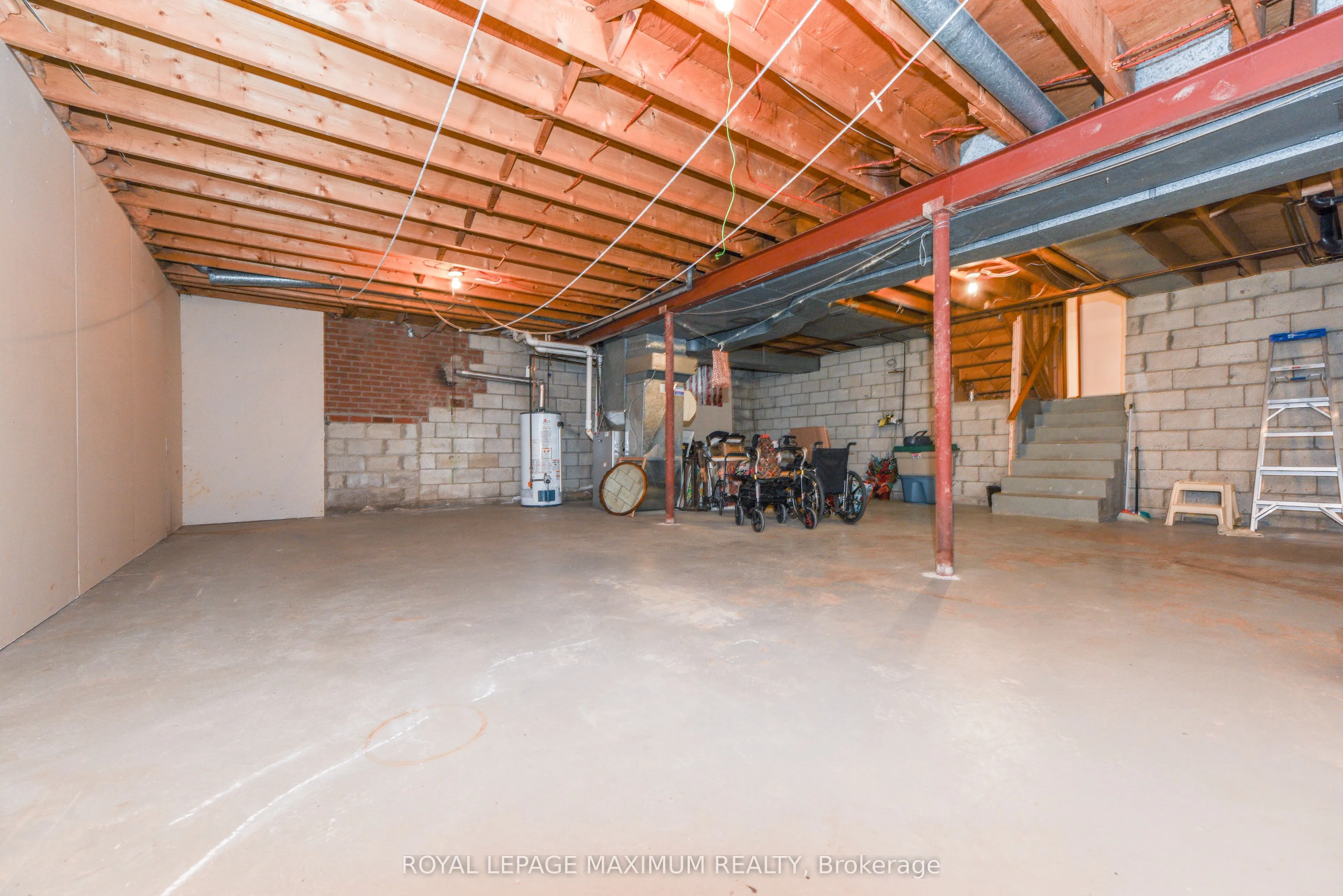78 Roxaline Street