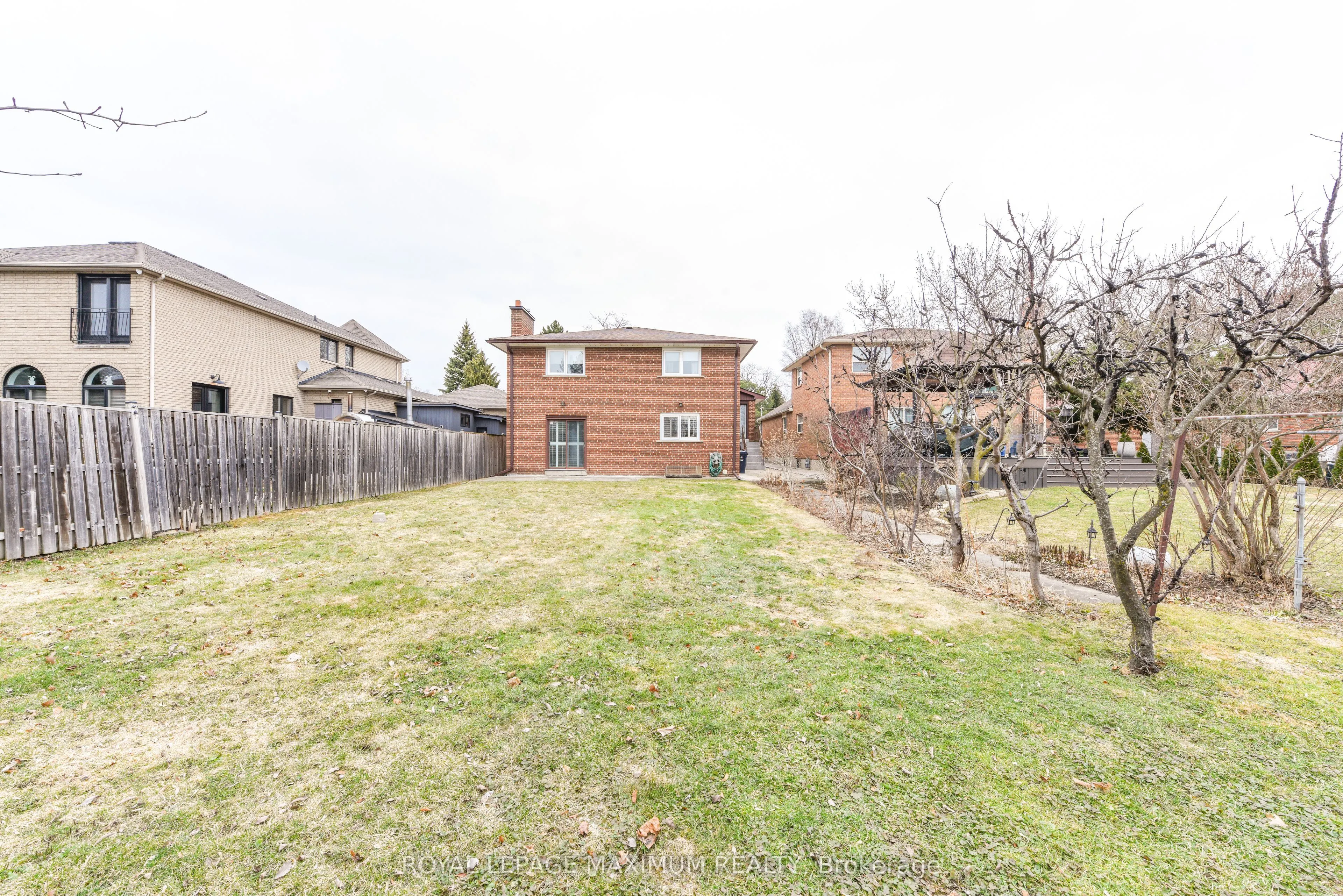 78 Roxaline Street
