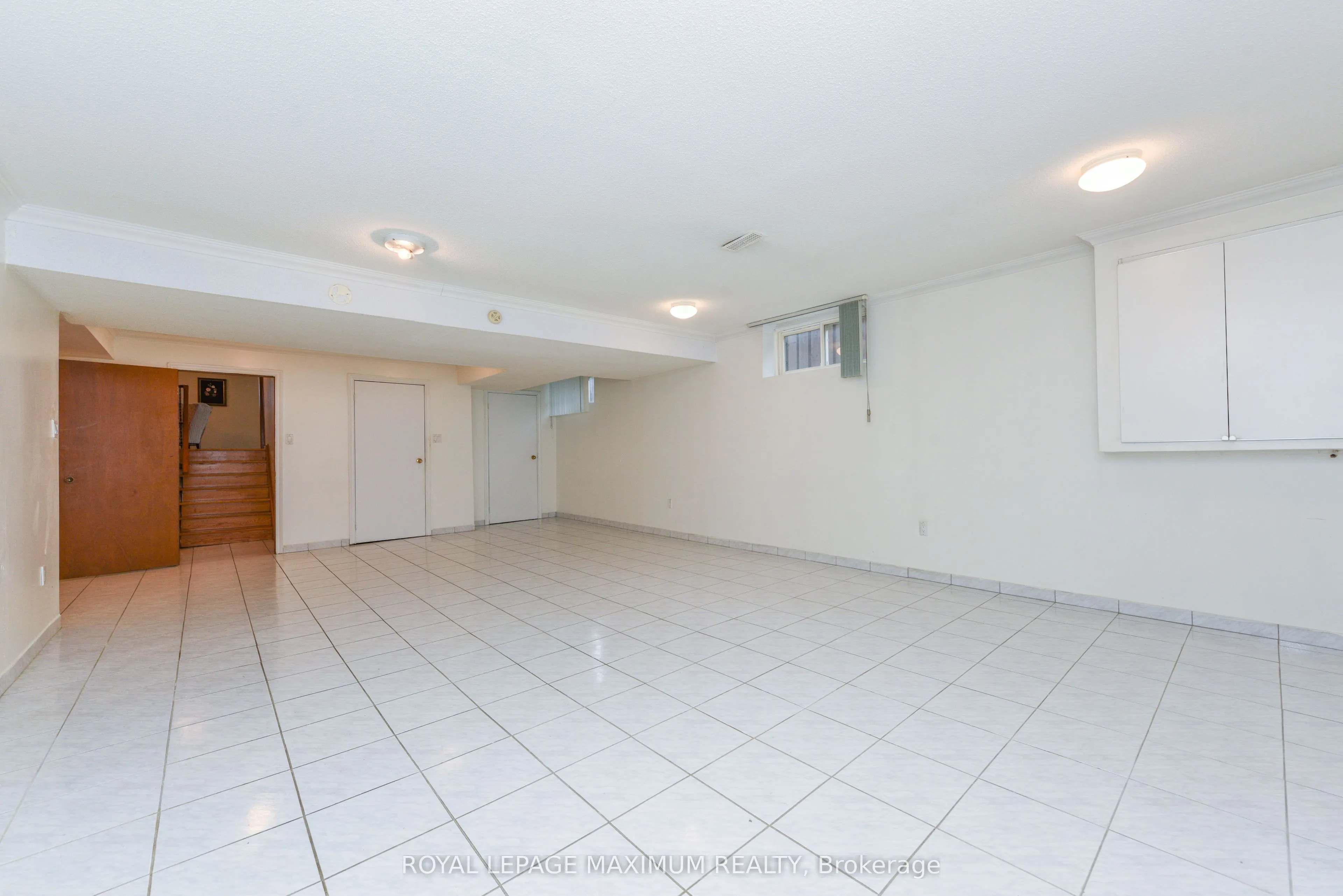 78 Roxaline Street