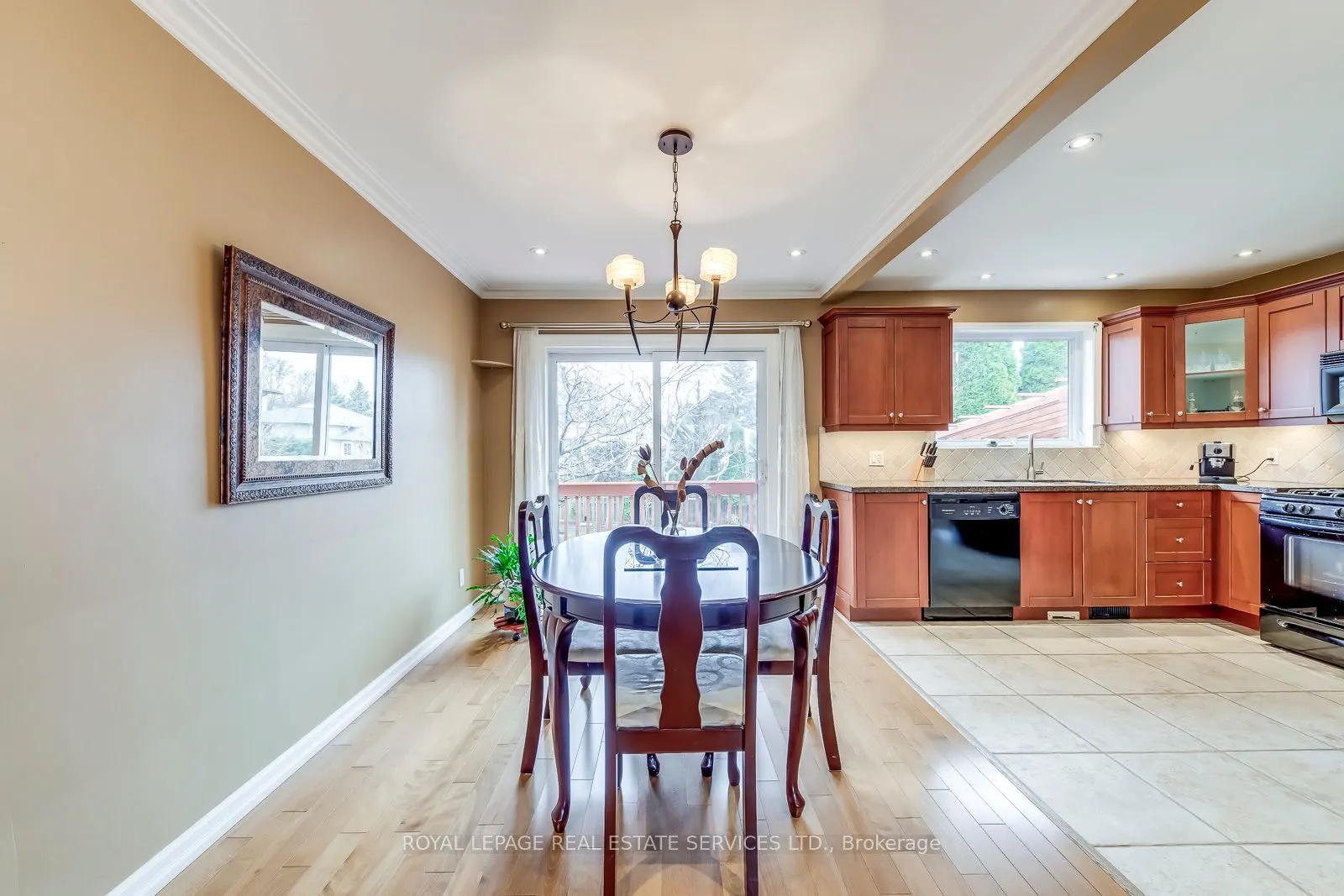 1607 Ewald Road