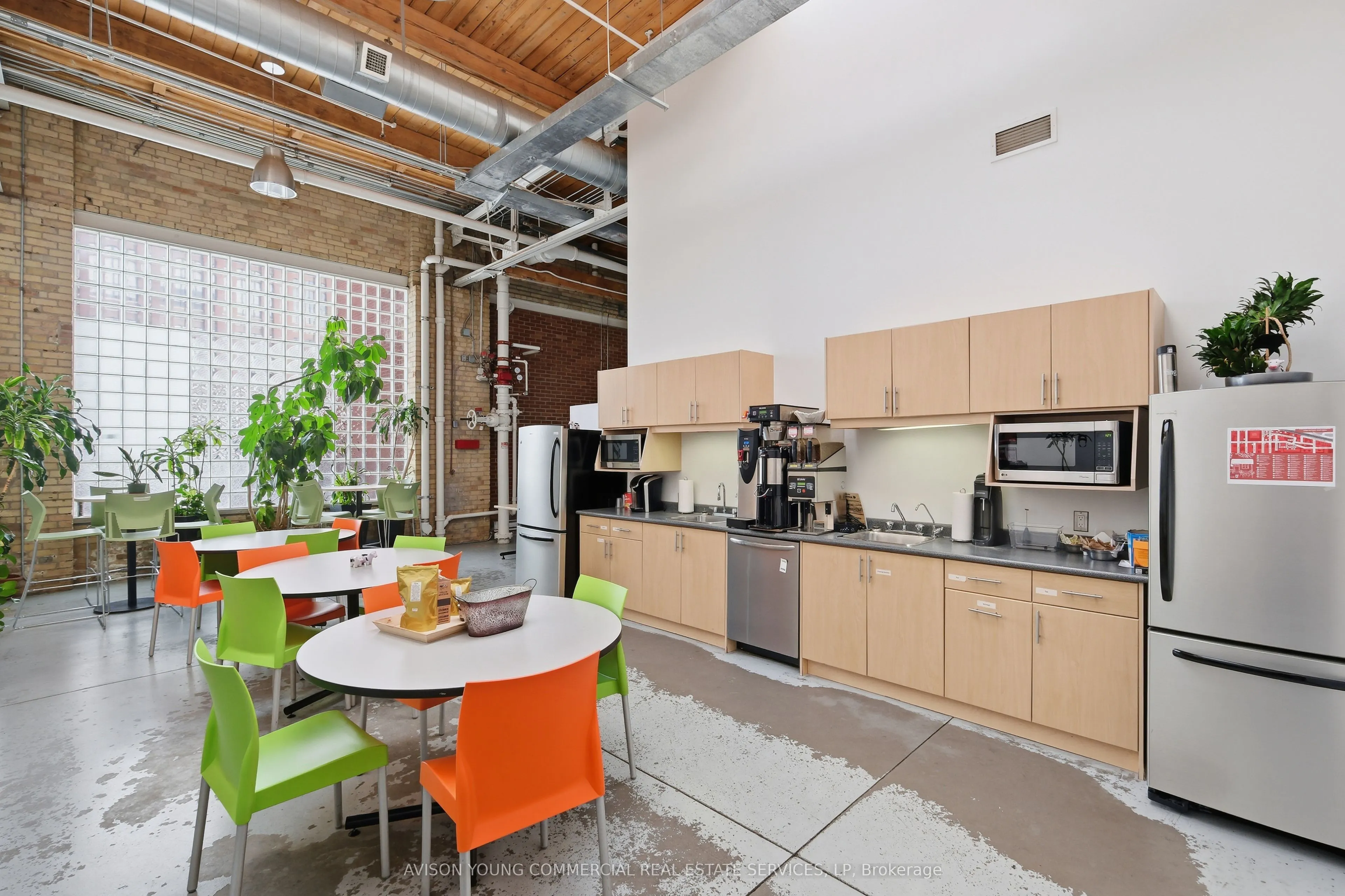 96 Mowat Avenue #Ground Floor