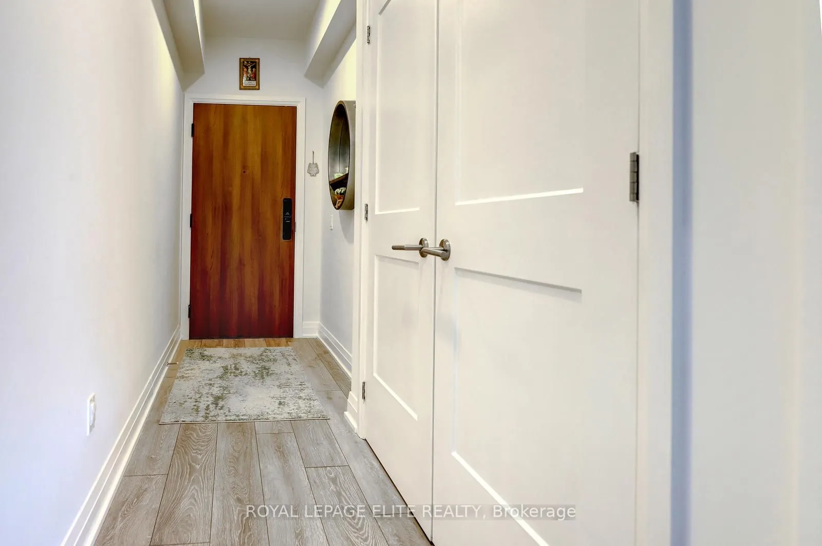 21 Park Street E #318