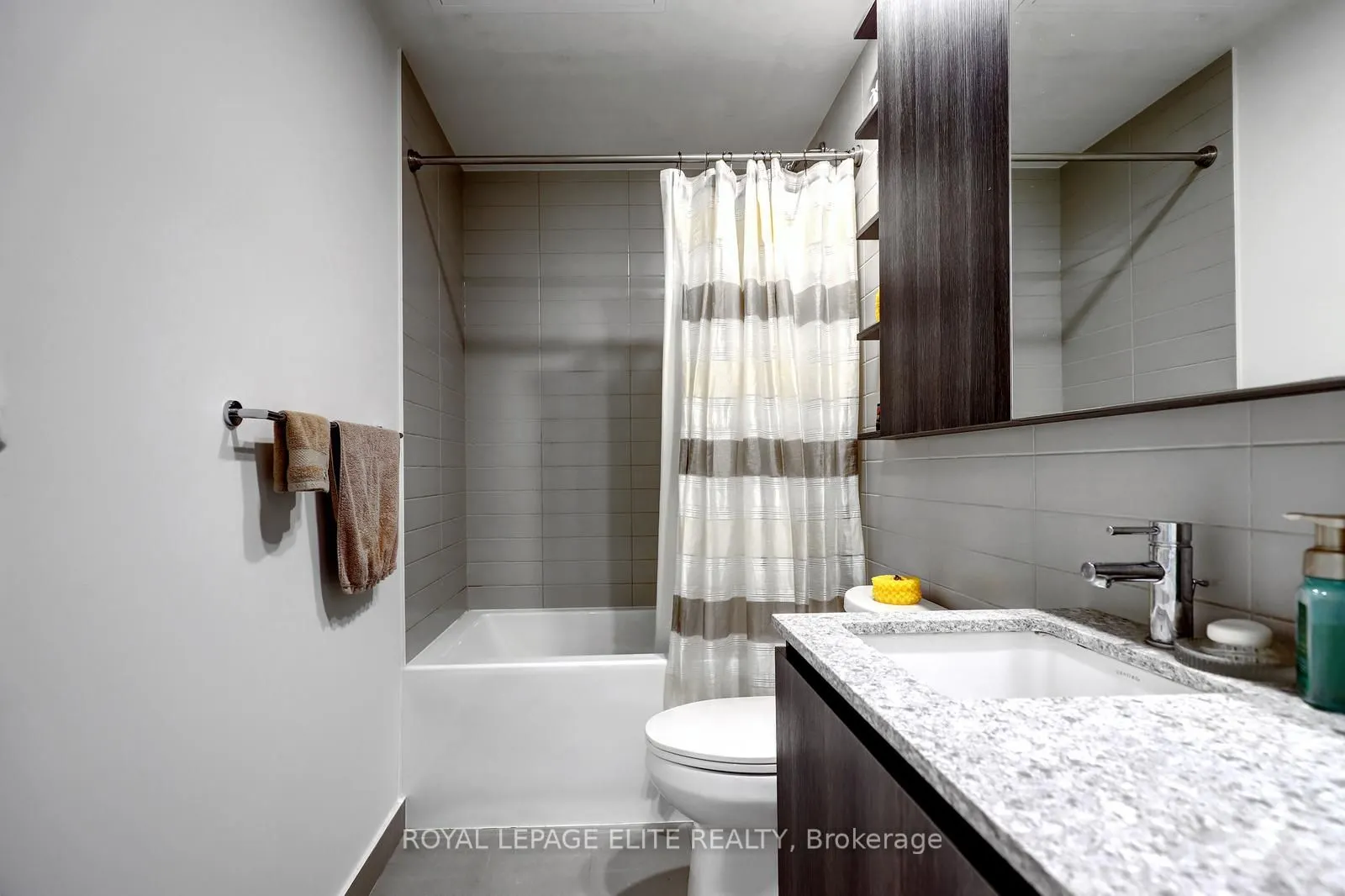 21 Park Street E #318