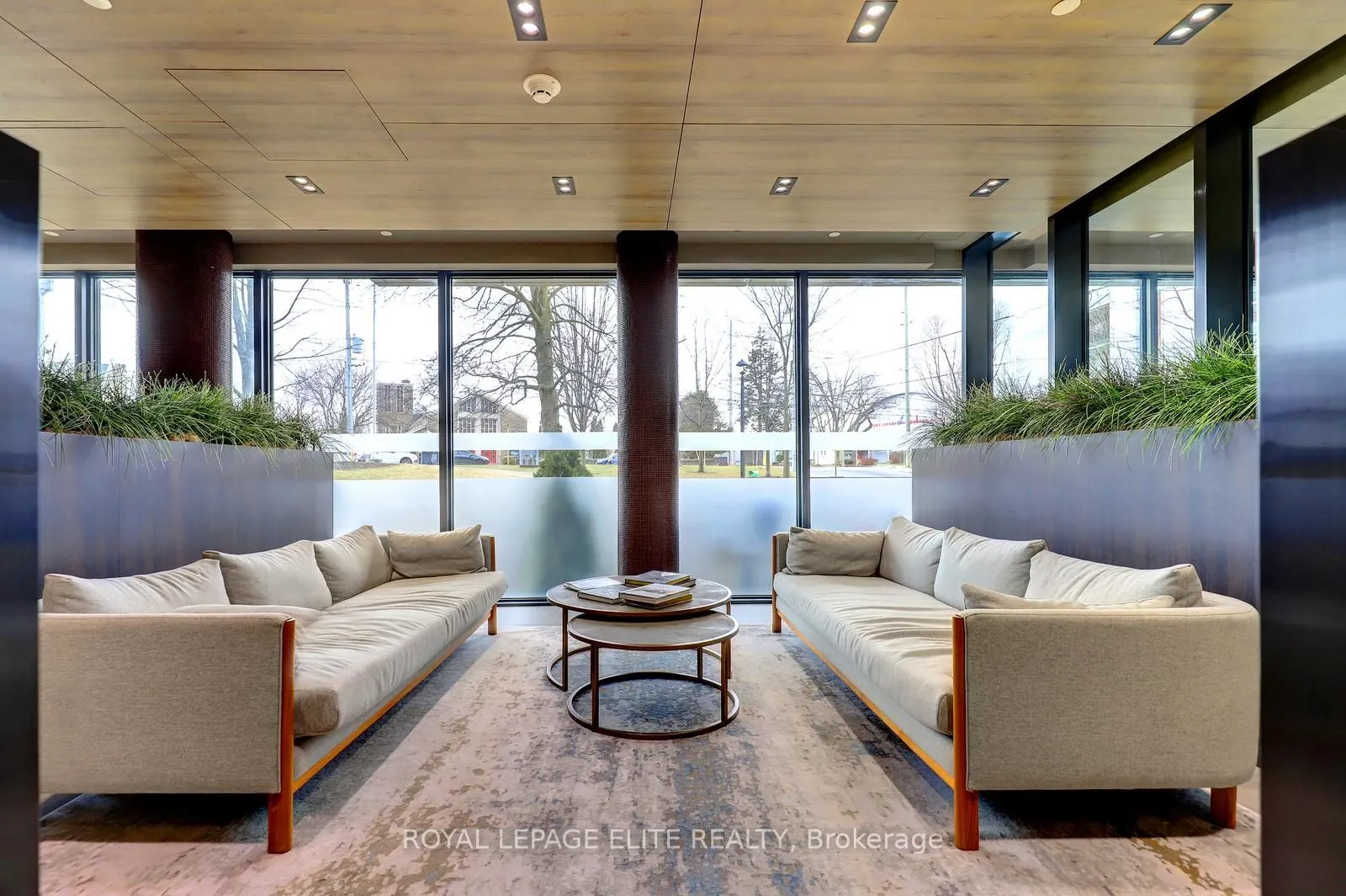 21 Park Street E #318