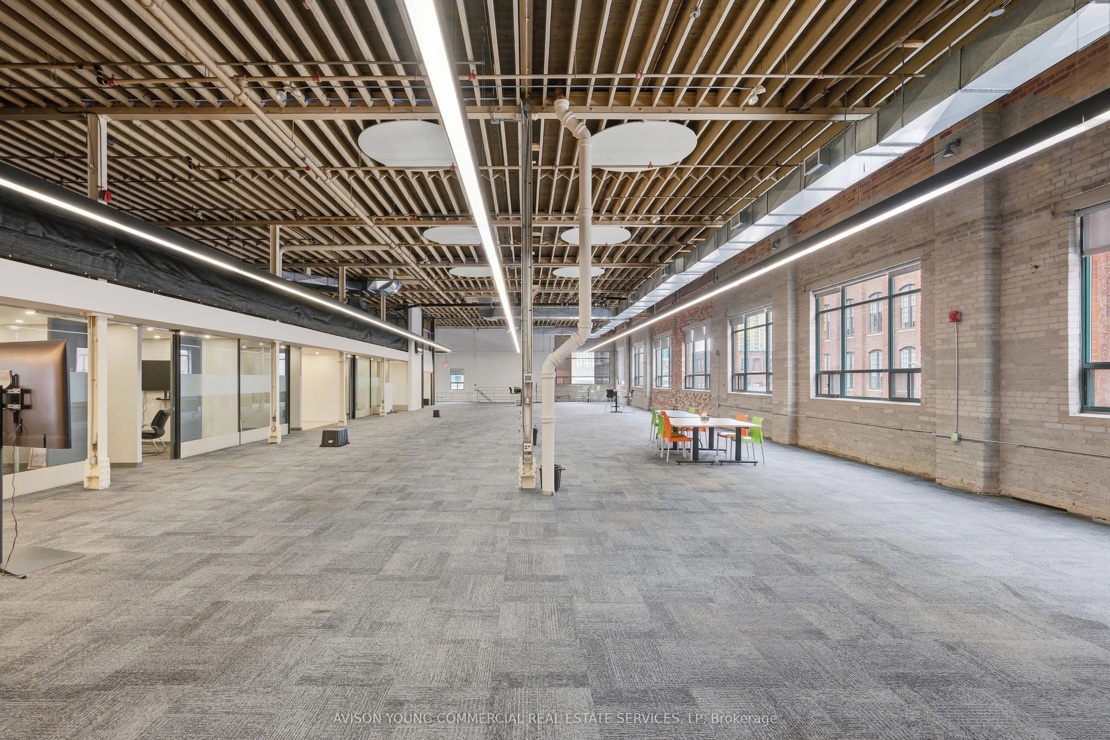 96 Mowat Avenue #2nd Floor