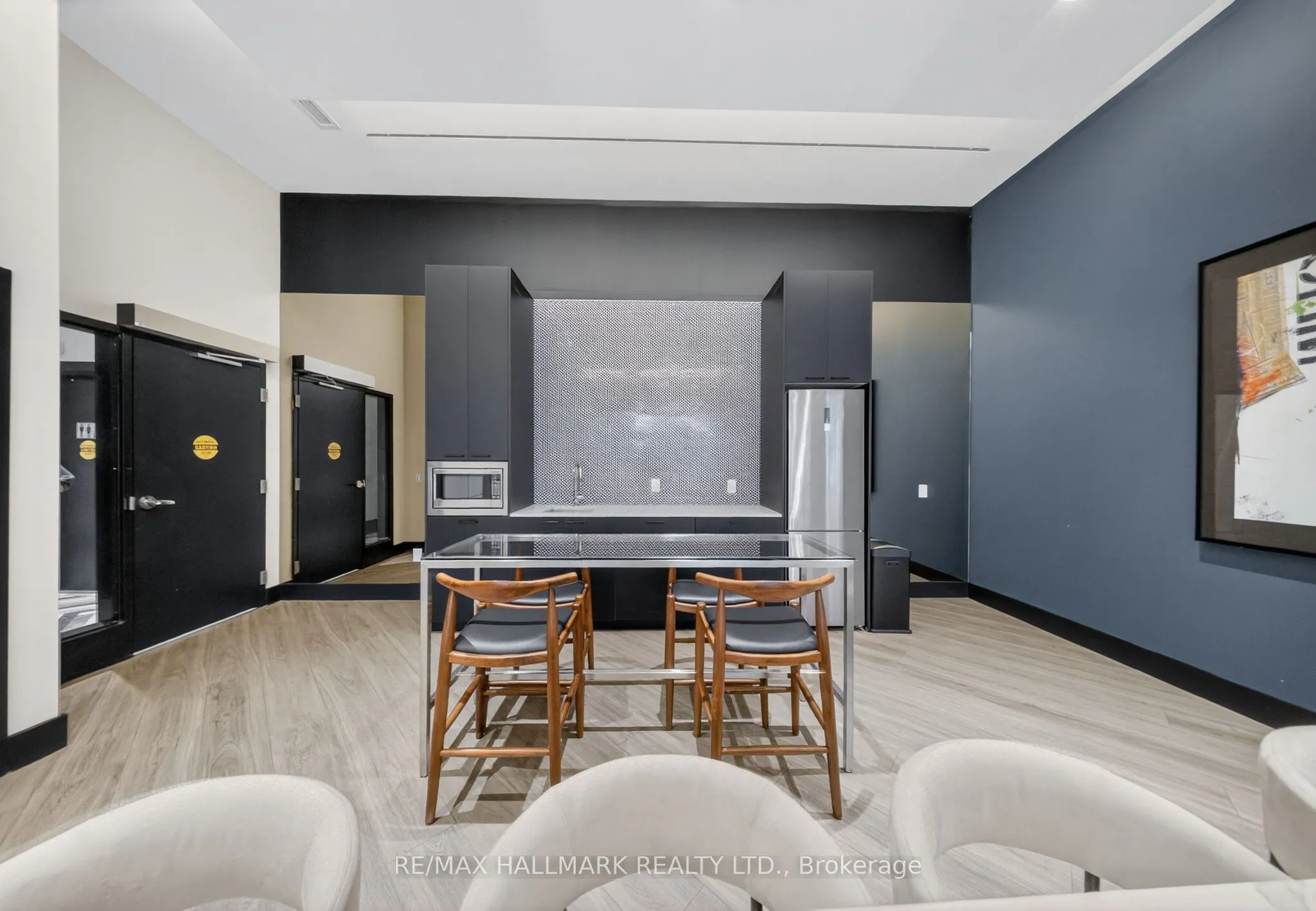 1808 St. Clair Avenue W #304