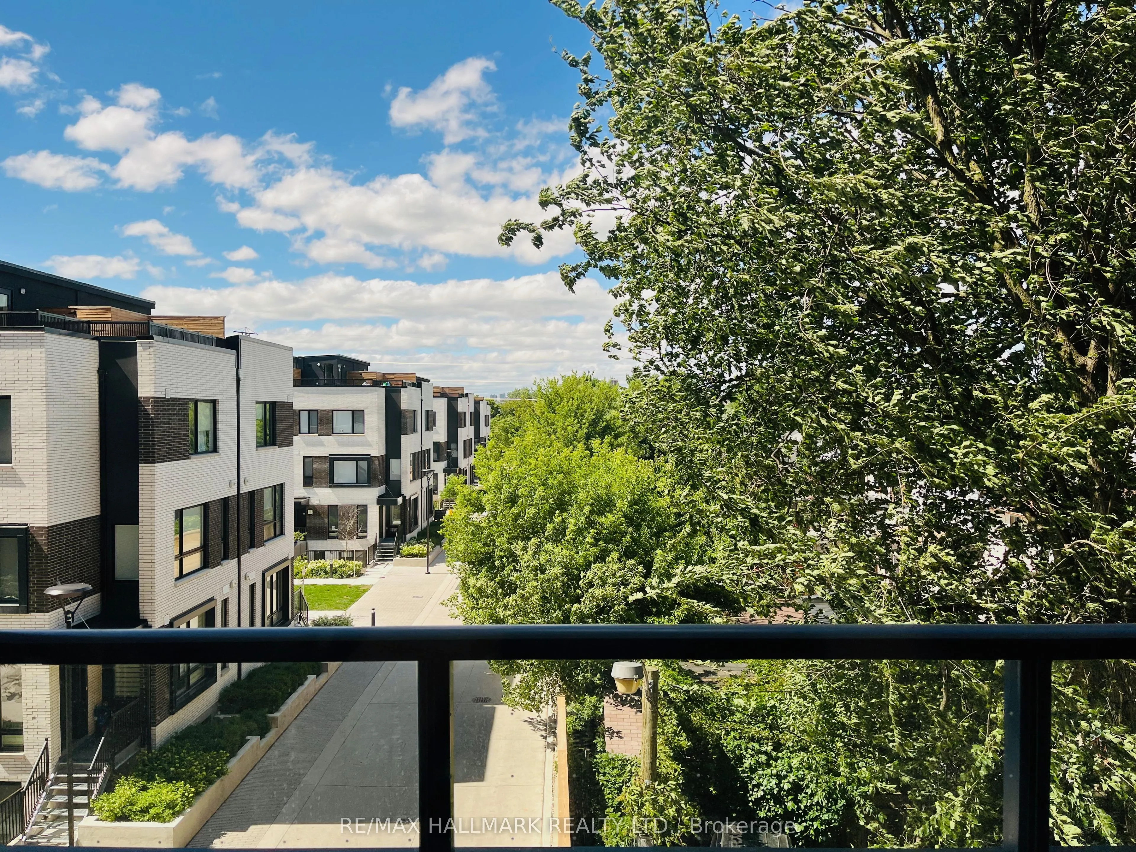1808 St. Clair Avenue W #304