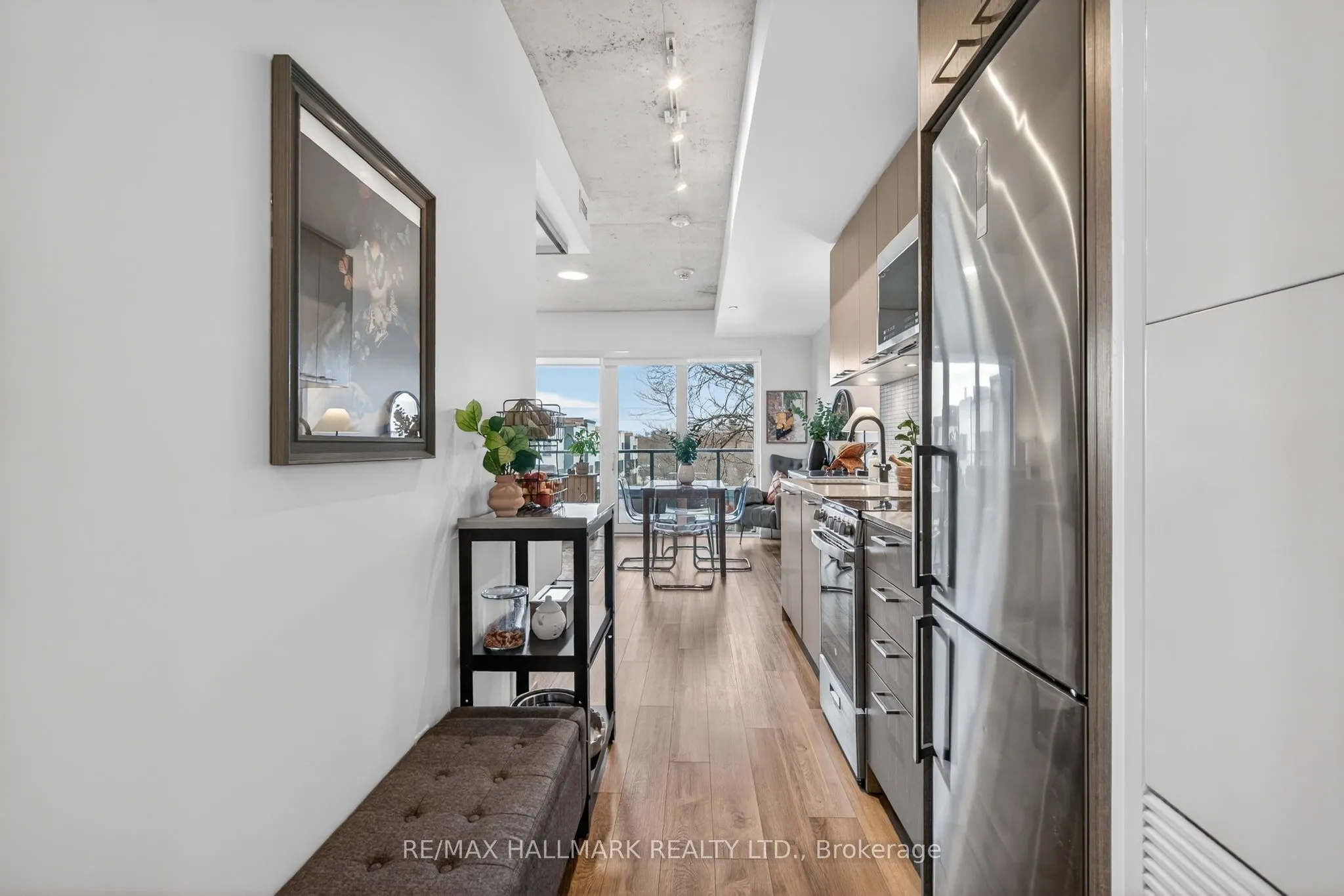 1808 St. Clair Avenue W #304