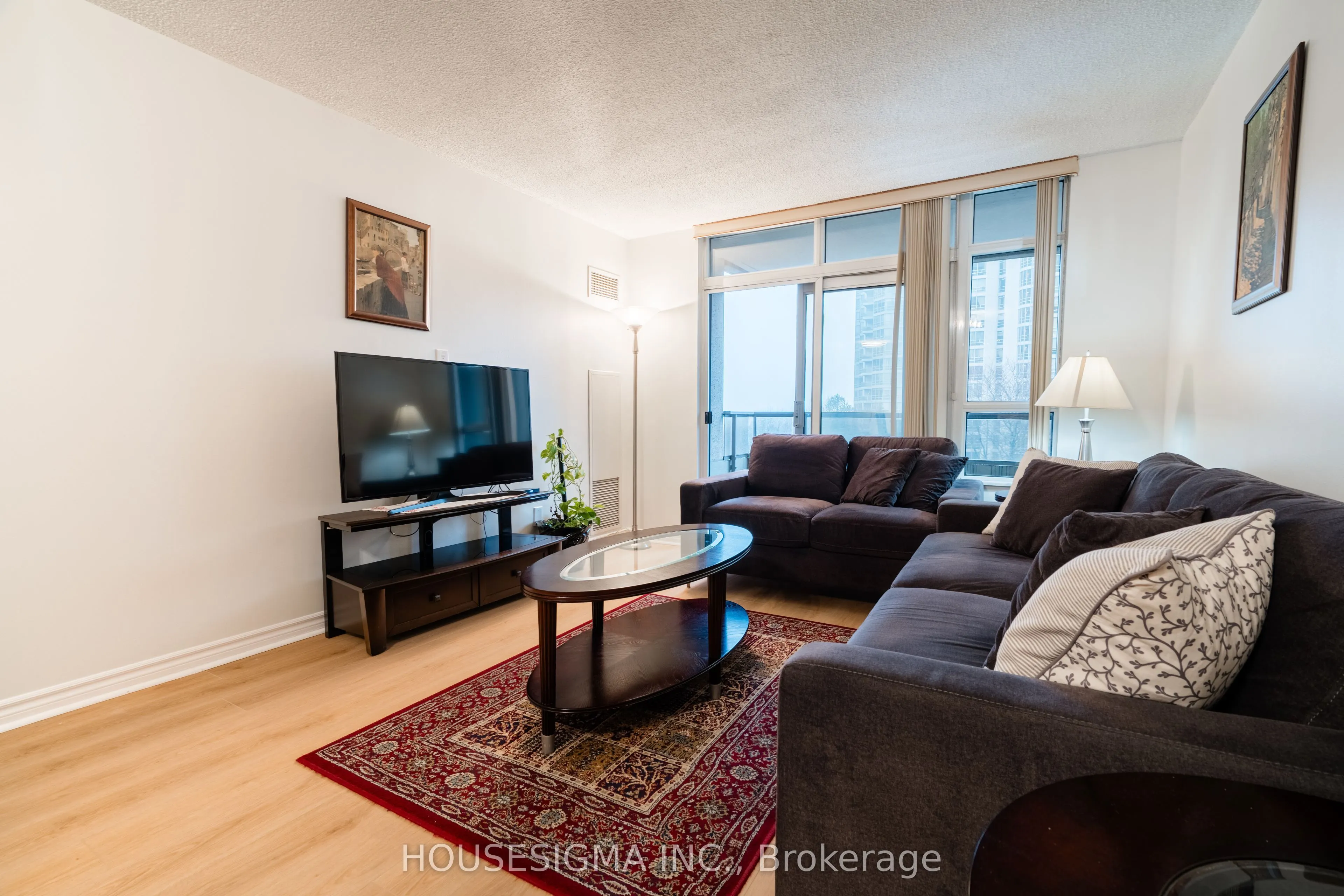35 Kingsbridge Garden Circle #513