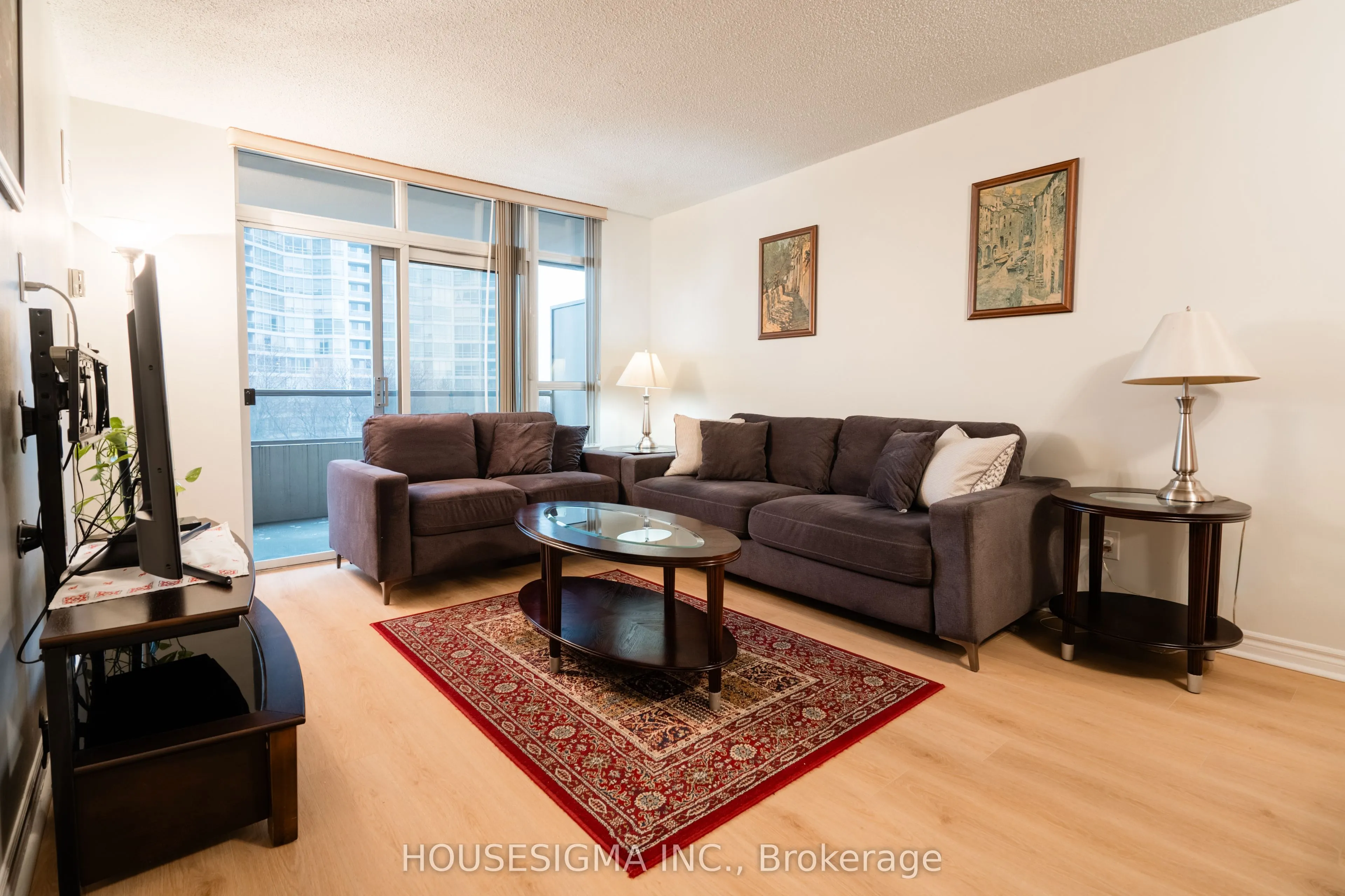 35 Kingsbridge Garden Circle #513