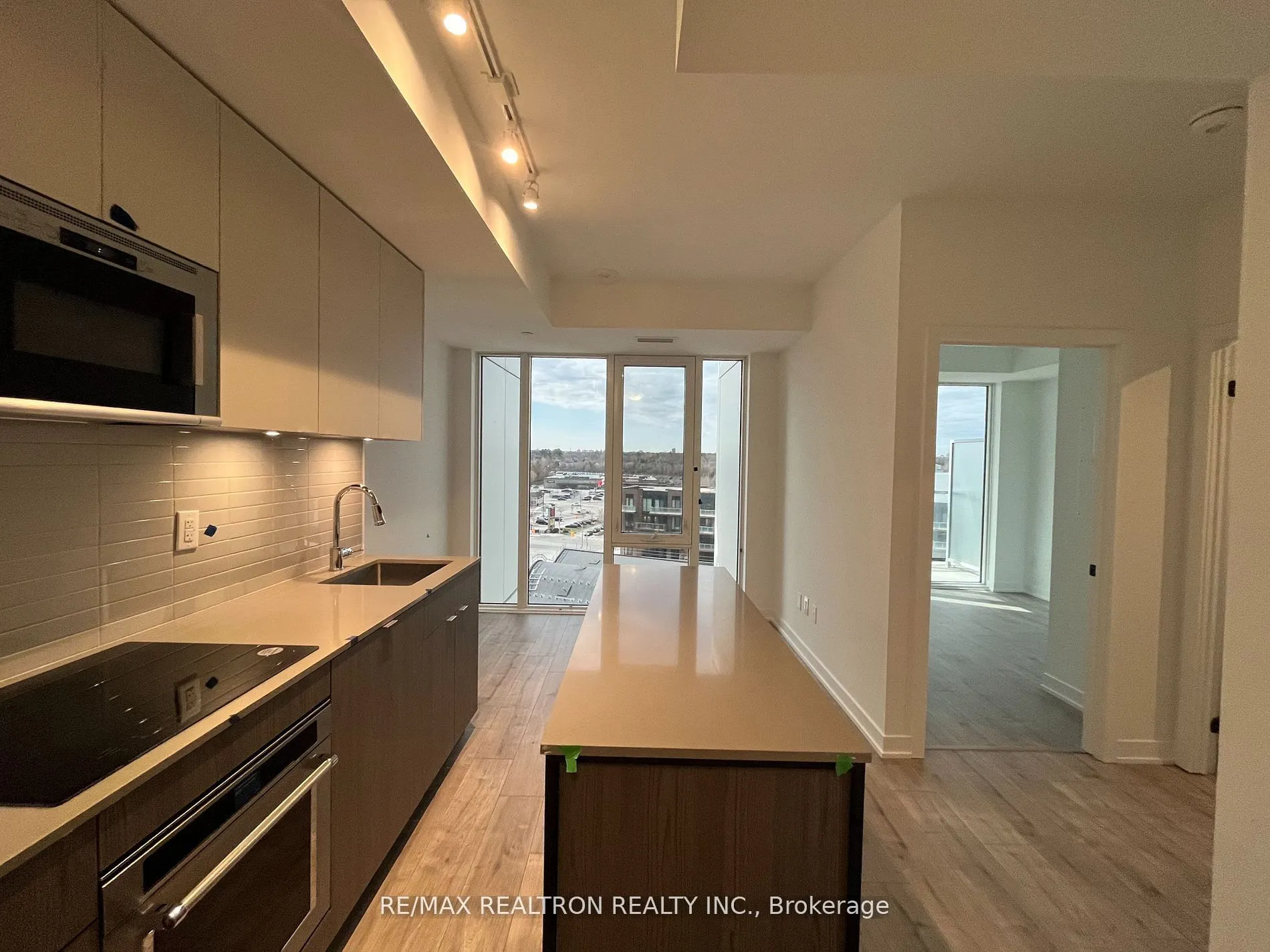 220 Missinnihe Way #817