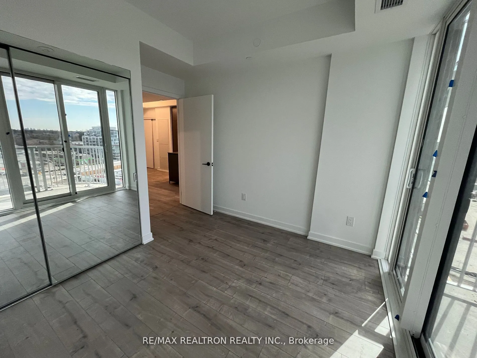 220 Missinnihe Way #817