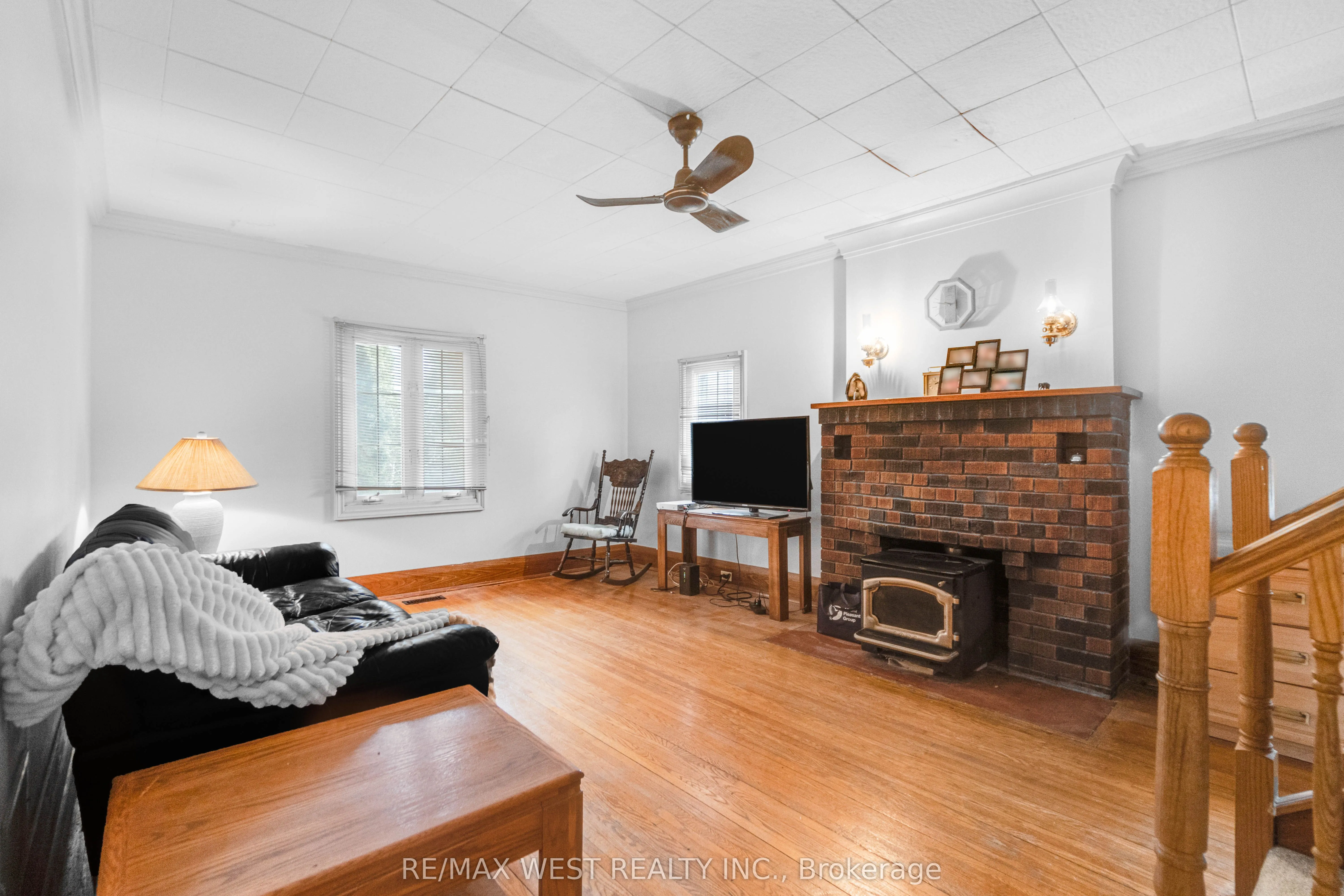 1518 Cawthra Road