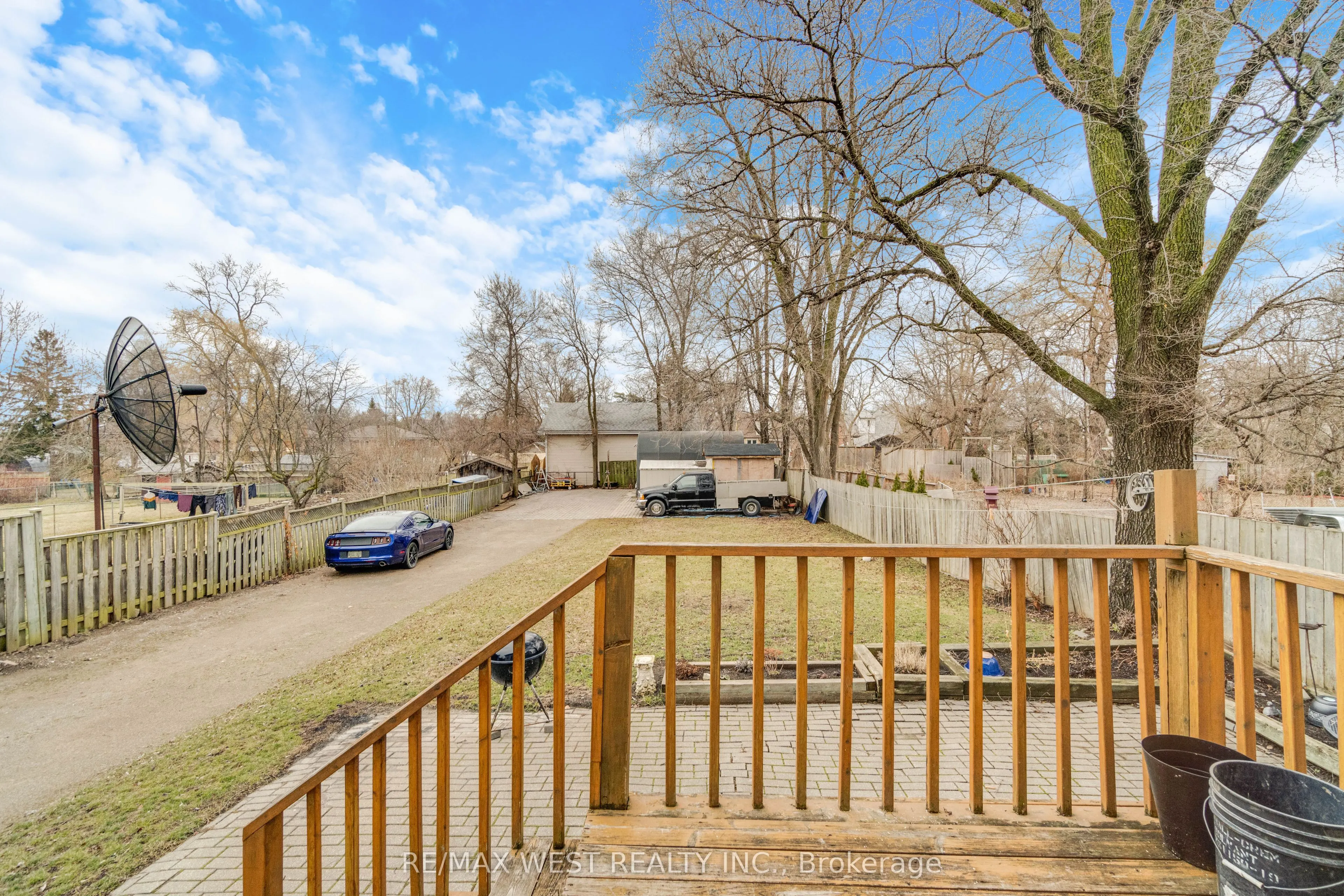 1518 Cawthra Road