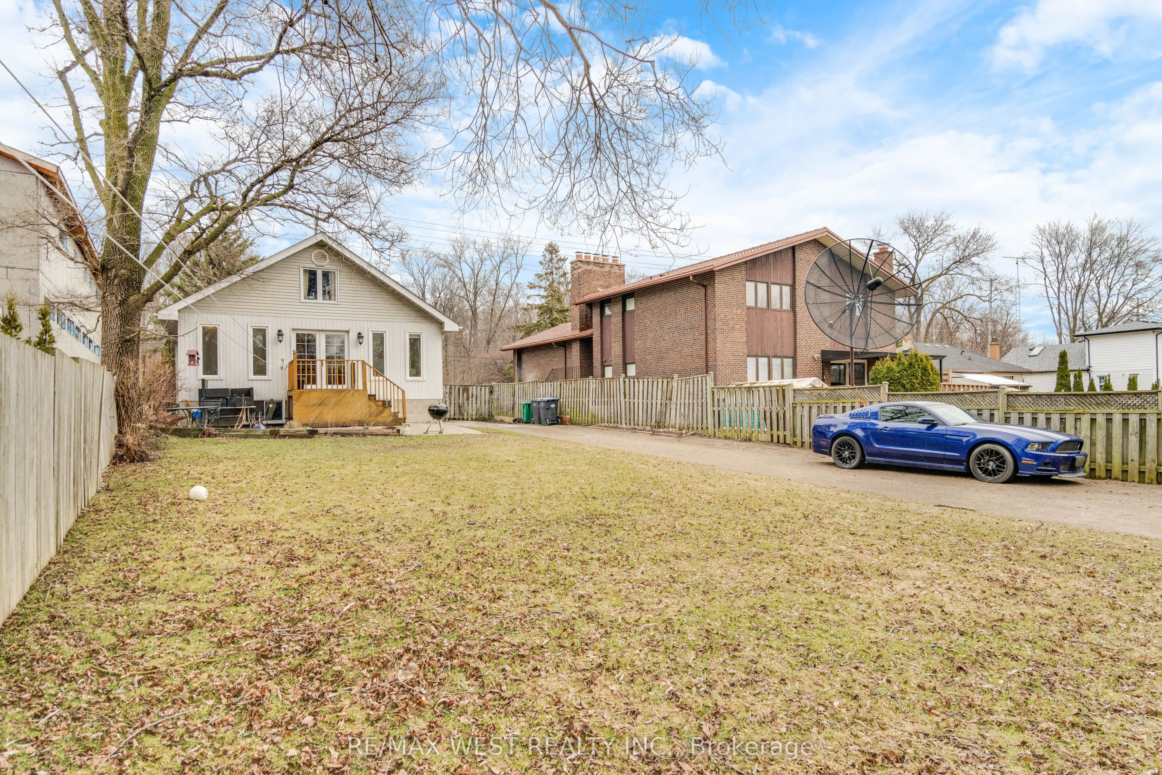 1518 Cawthra Road