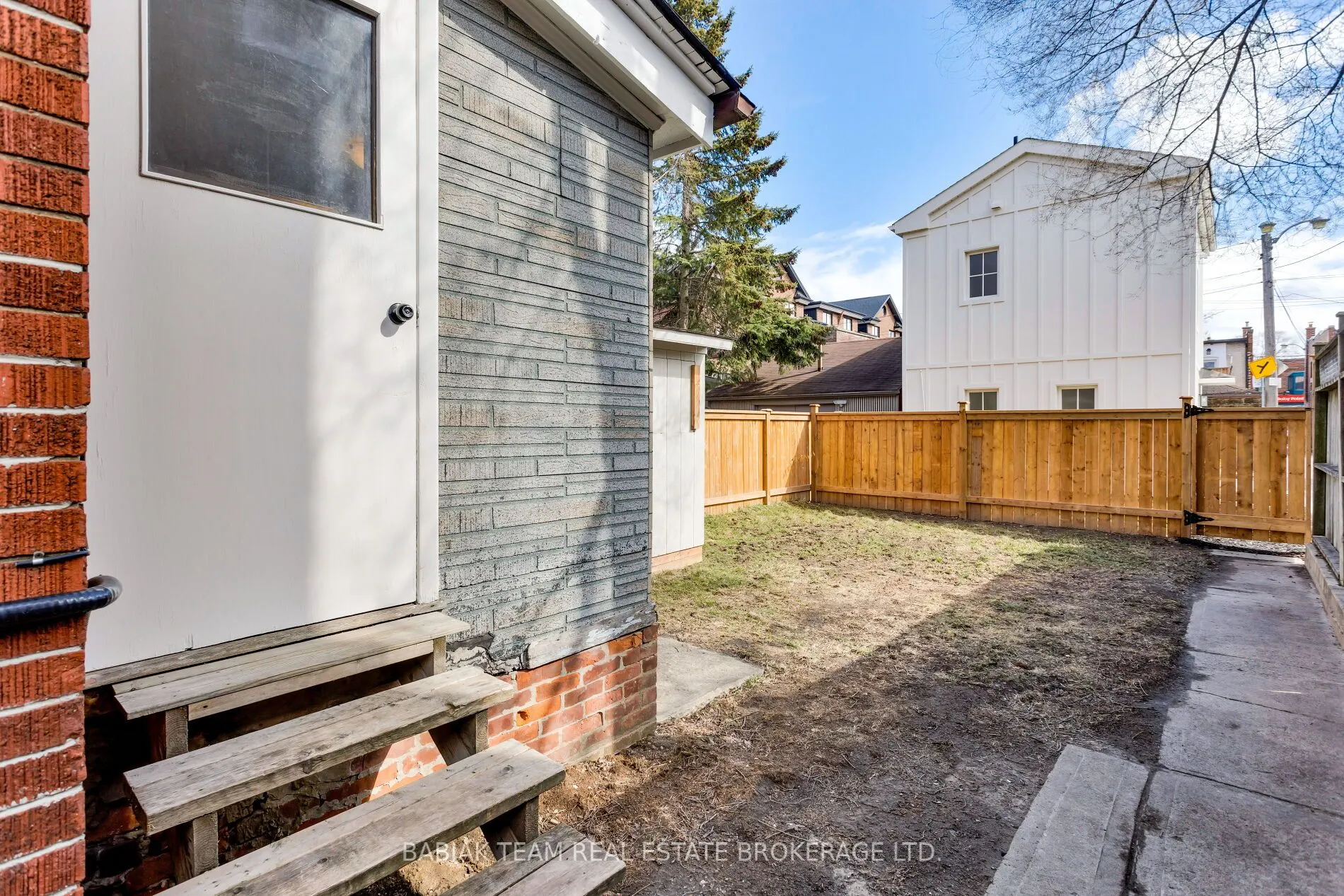 45 Montye Avenue
