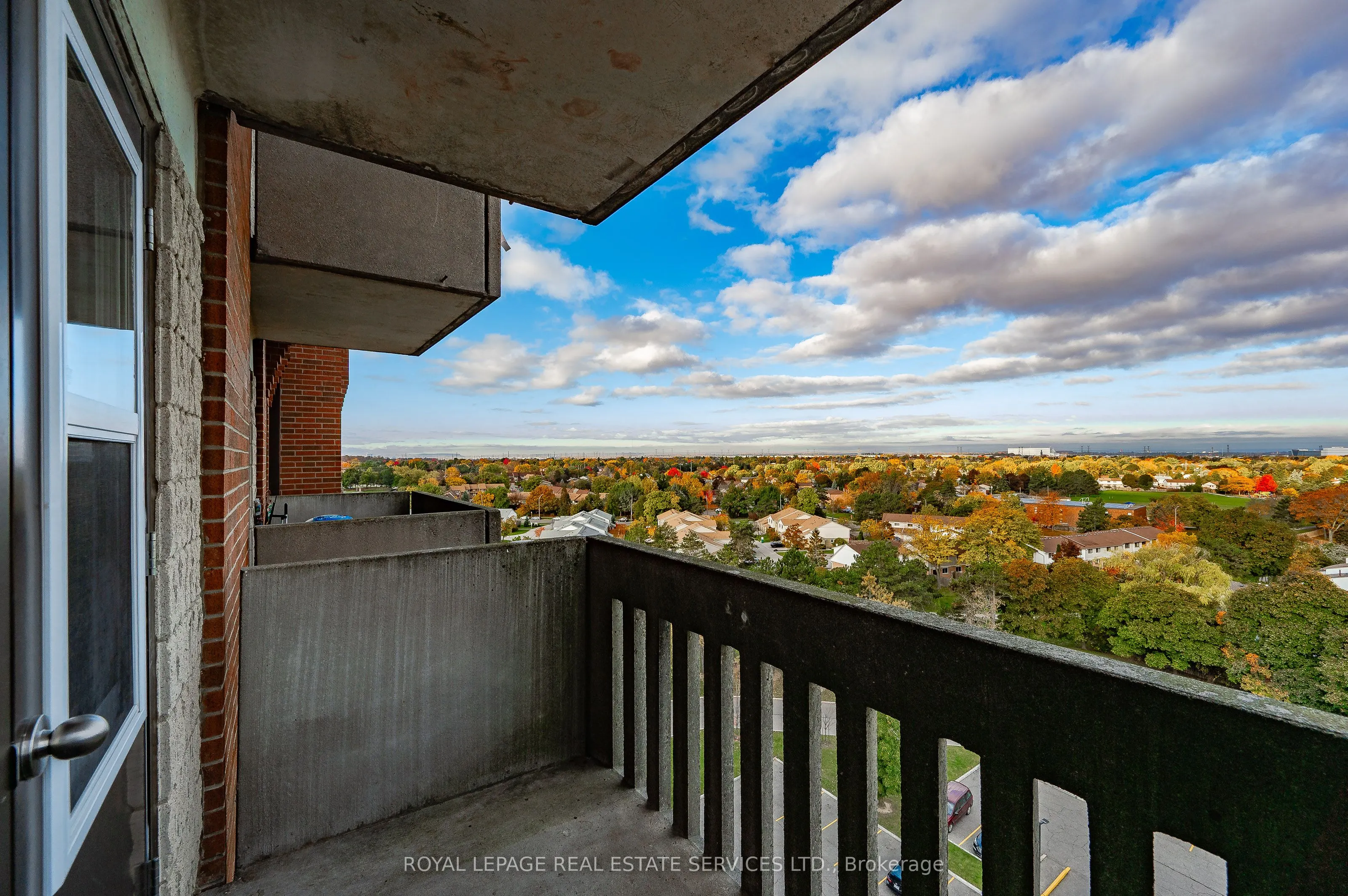 6720 Glen Erin Drive #904