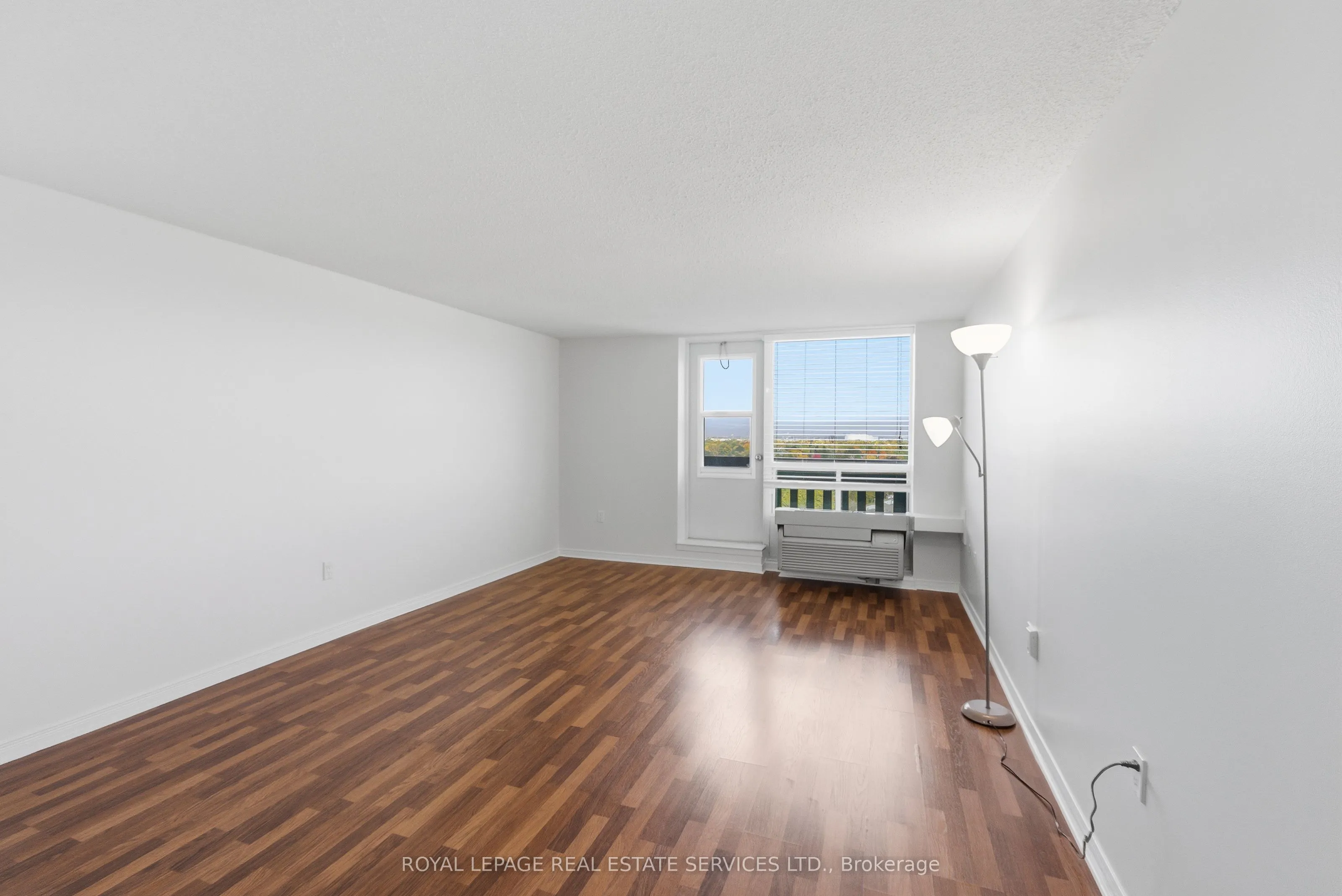 6720 Glen Erin Drive #904