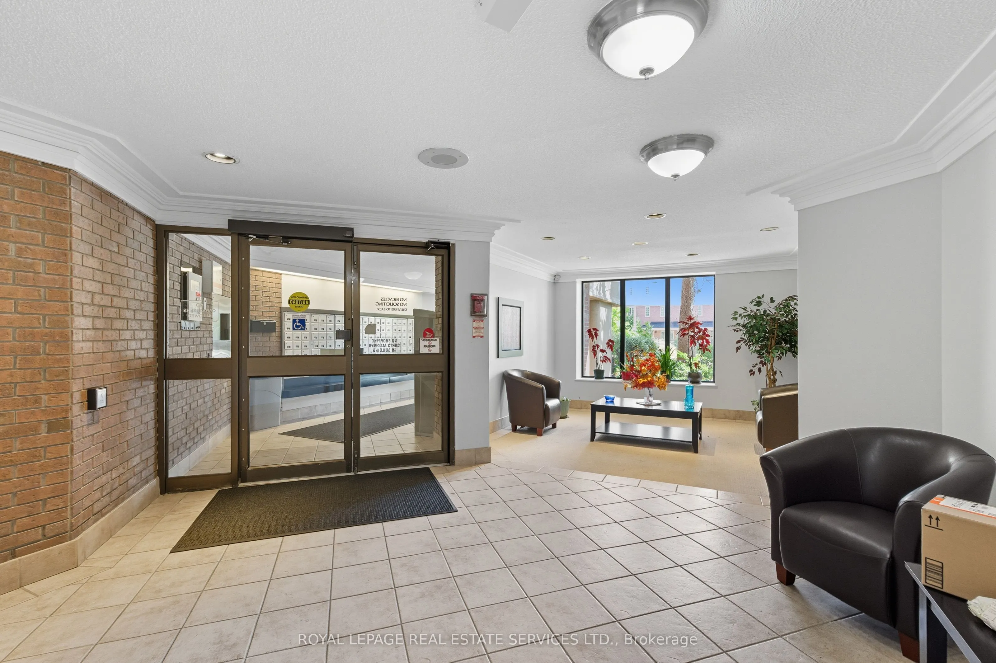 6720 Glen Erin Drive #904